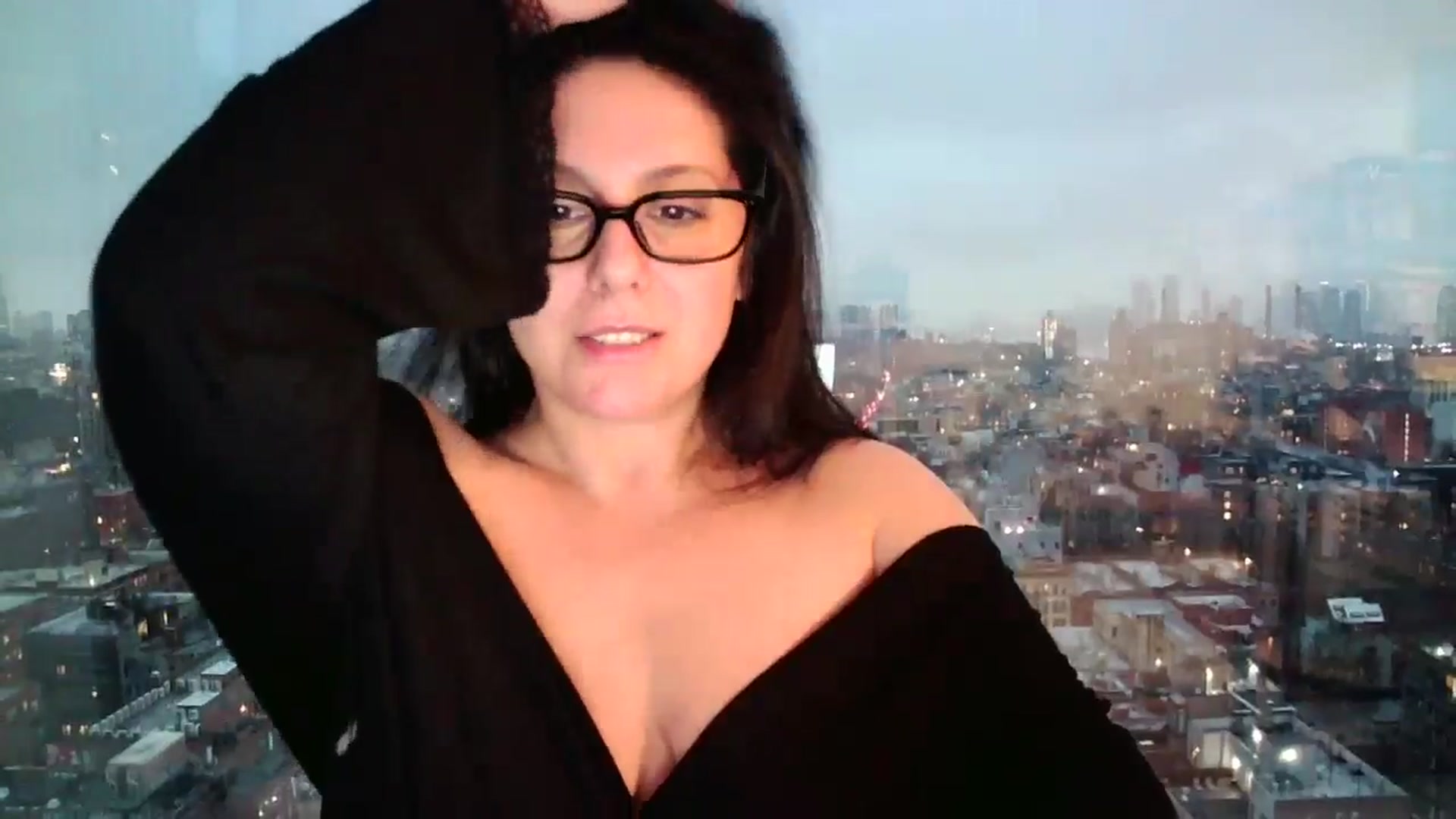 Gallery image thumbnail from SILKYWOMAN's myfreecams stream on, 01/18/2025, 22:16 image 12 of 20