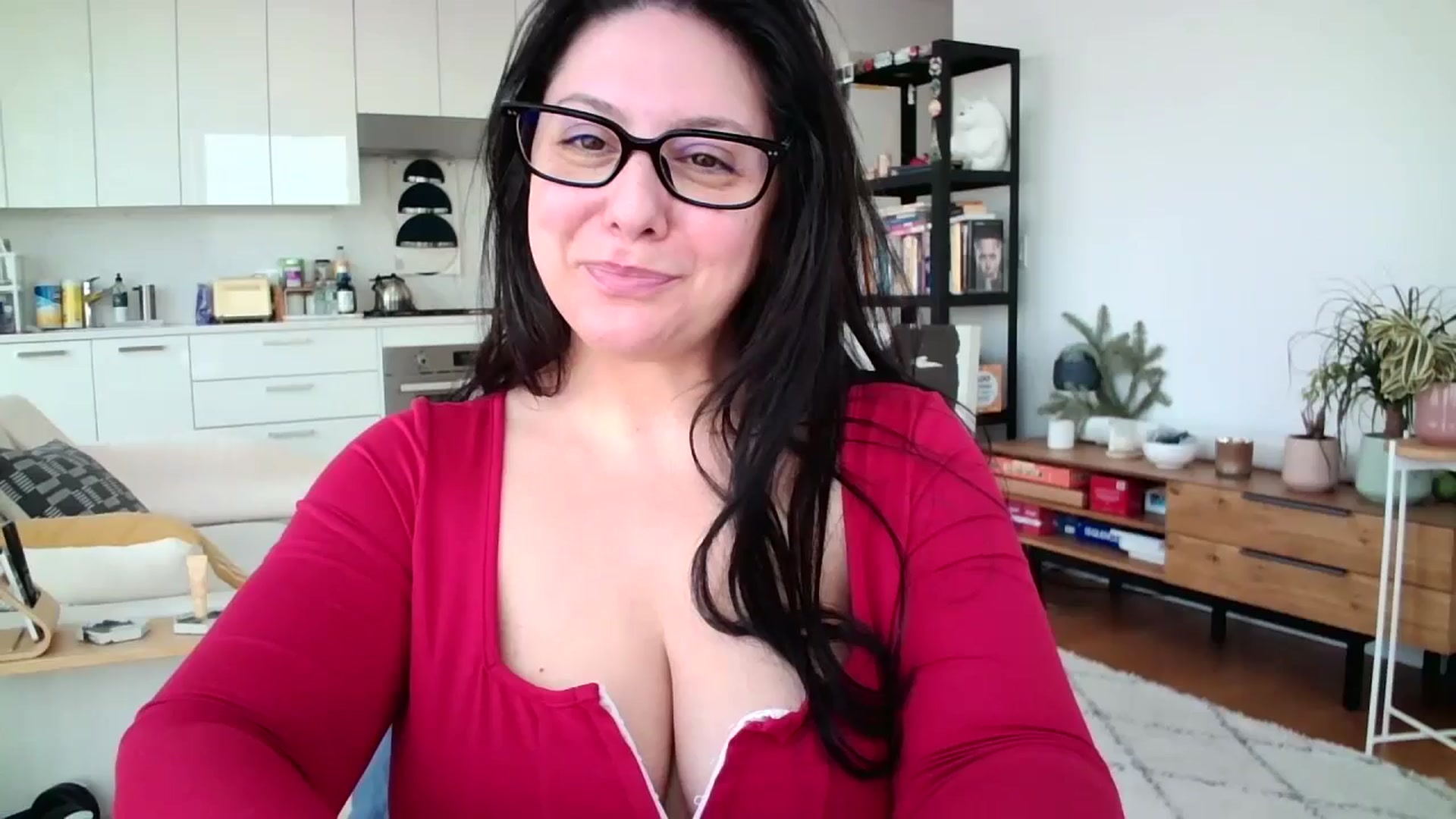Gallery image thumbnail from SILKYWOMAN's myfreecams stream on, 01/21/2025, 16:46 image 13 of 20