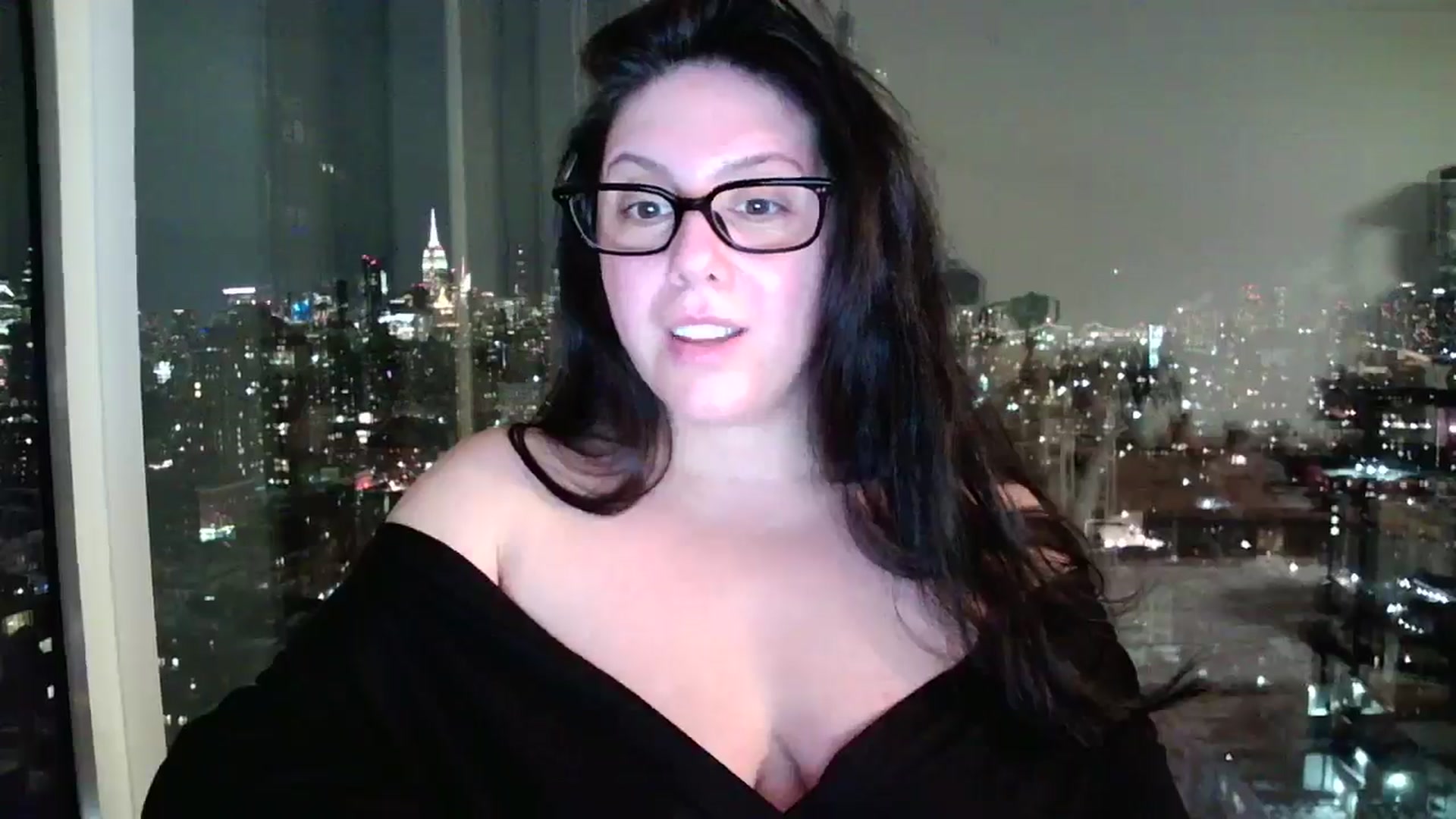 Gallery image thumbnail from SILKYWOMAN's myfreecams stream on, 01/22/2025, 01:19 image 6 of 20