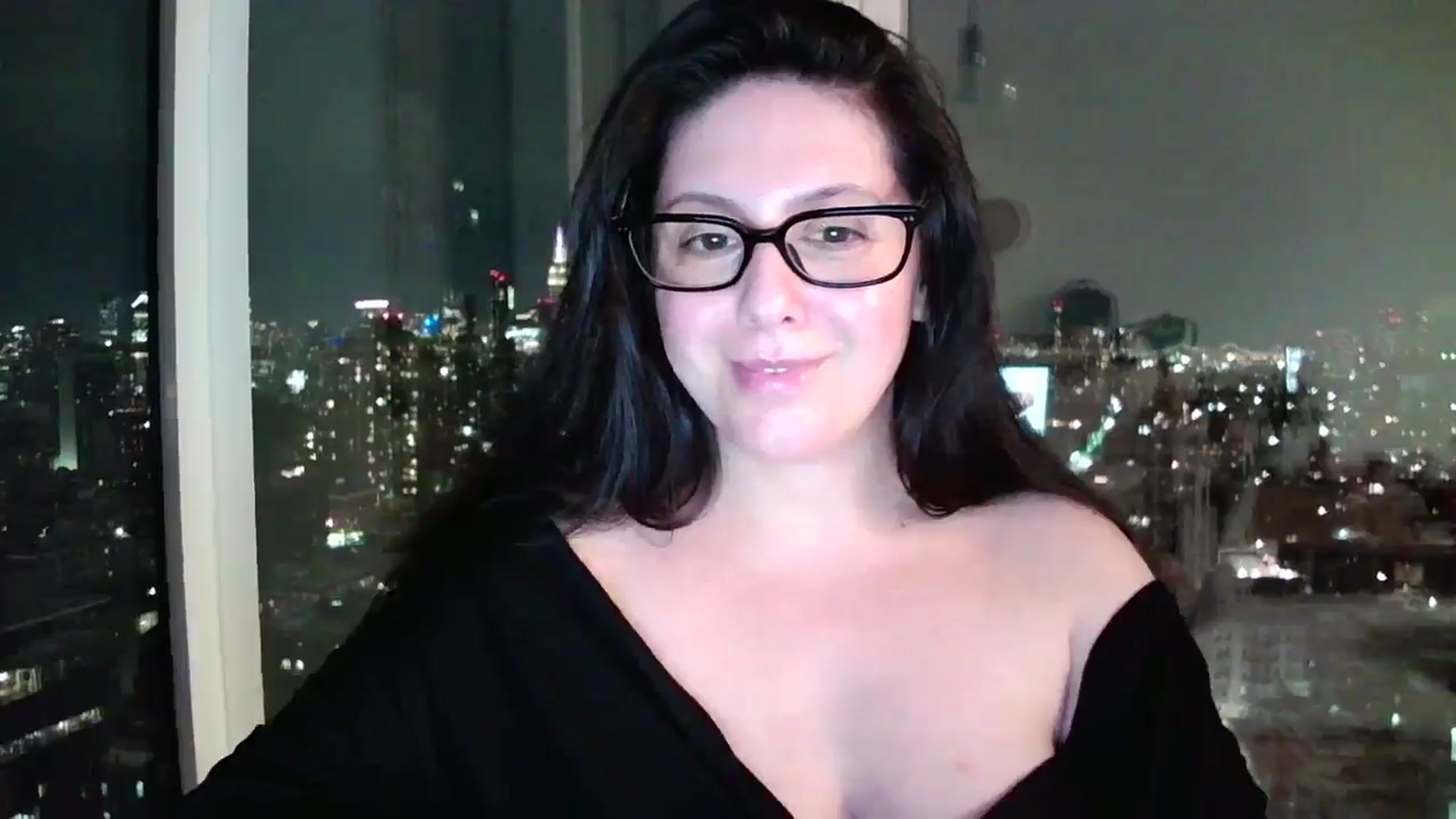Gallery image thumbnail from SILKYWOMAN's myfreecams stream on, 01/22/2025, 02:50 image 2 of 20