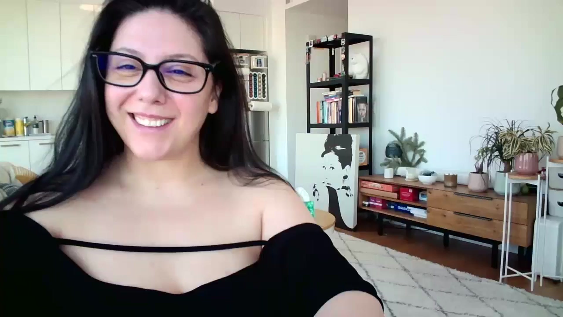 Gallery image thumbnail from SILKYWOMAN's myfreecams stream on, 01/22/2025, 15:11 image 1 of 20