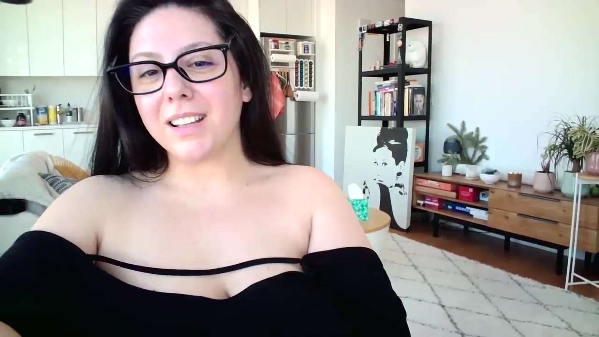 Gallery image thumbnail from SILKYWOMAN's myfreecams stream on, 01/22/2025, 15:45 image 20 of 20