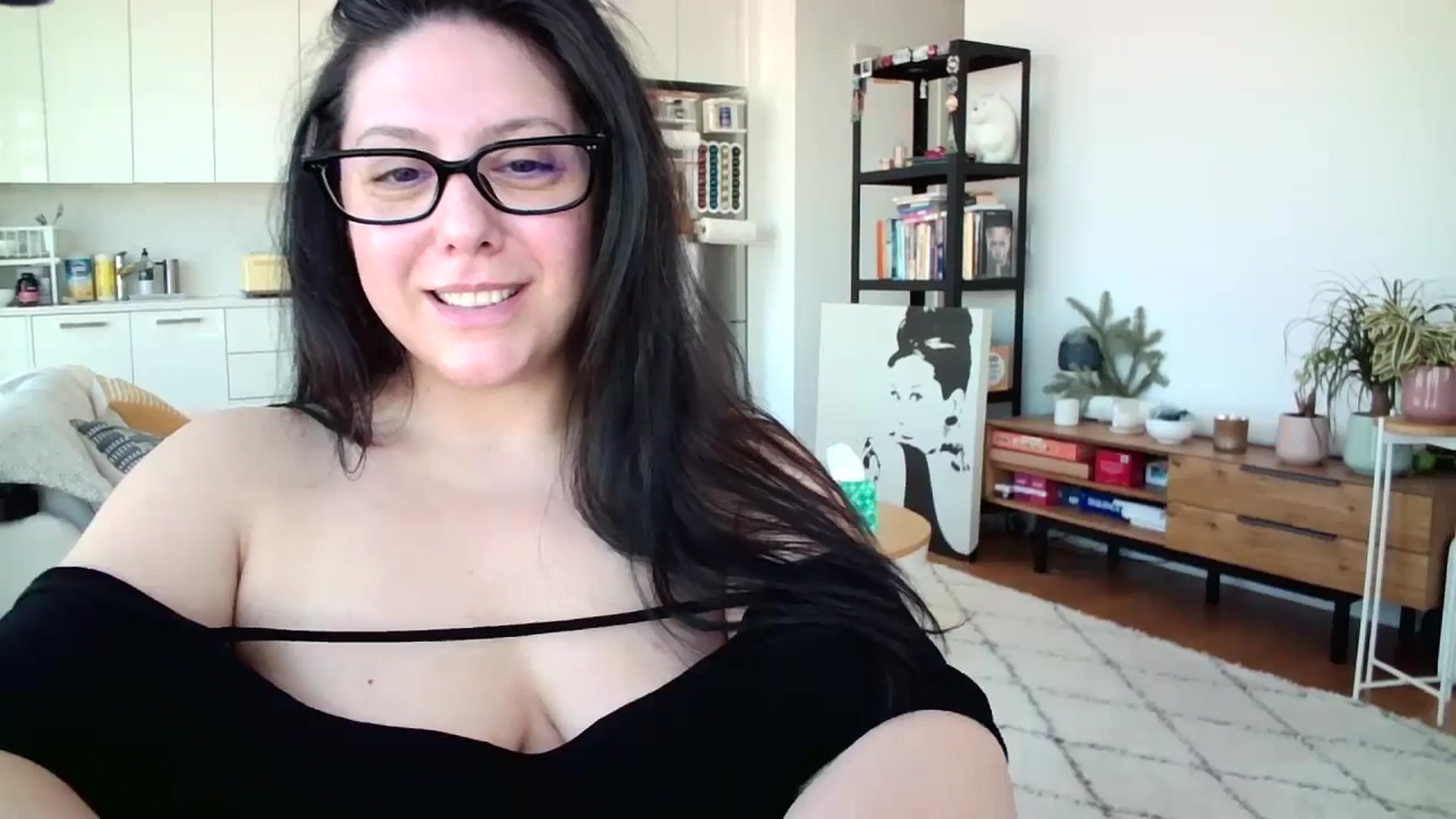 Gallery image thumbnail from SILKYWOMAN's myfreecams stream on, 01/22/2025, 15:45 image 12 of 20