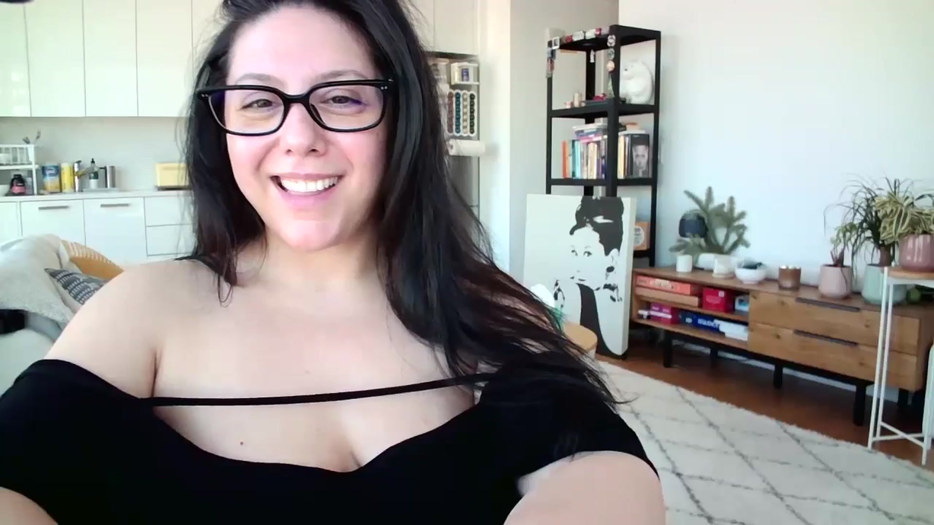 Gallery image thumbnail from SILKYWOMAN's myfreecams stream on, 01/22/2025, 15:45 image 11 of 20