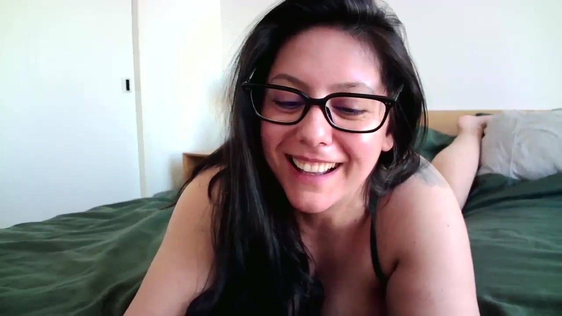 Gallery image thumbnail from SILKYWOMAN's myfreecams stream on, 01/22/2025, 16:40 image 4 of 20