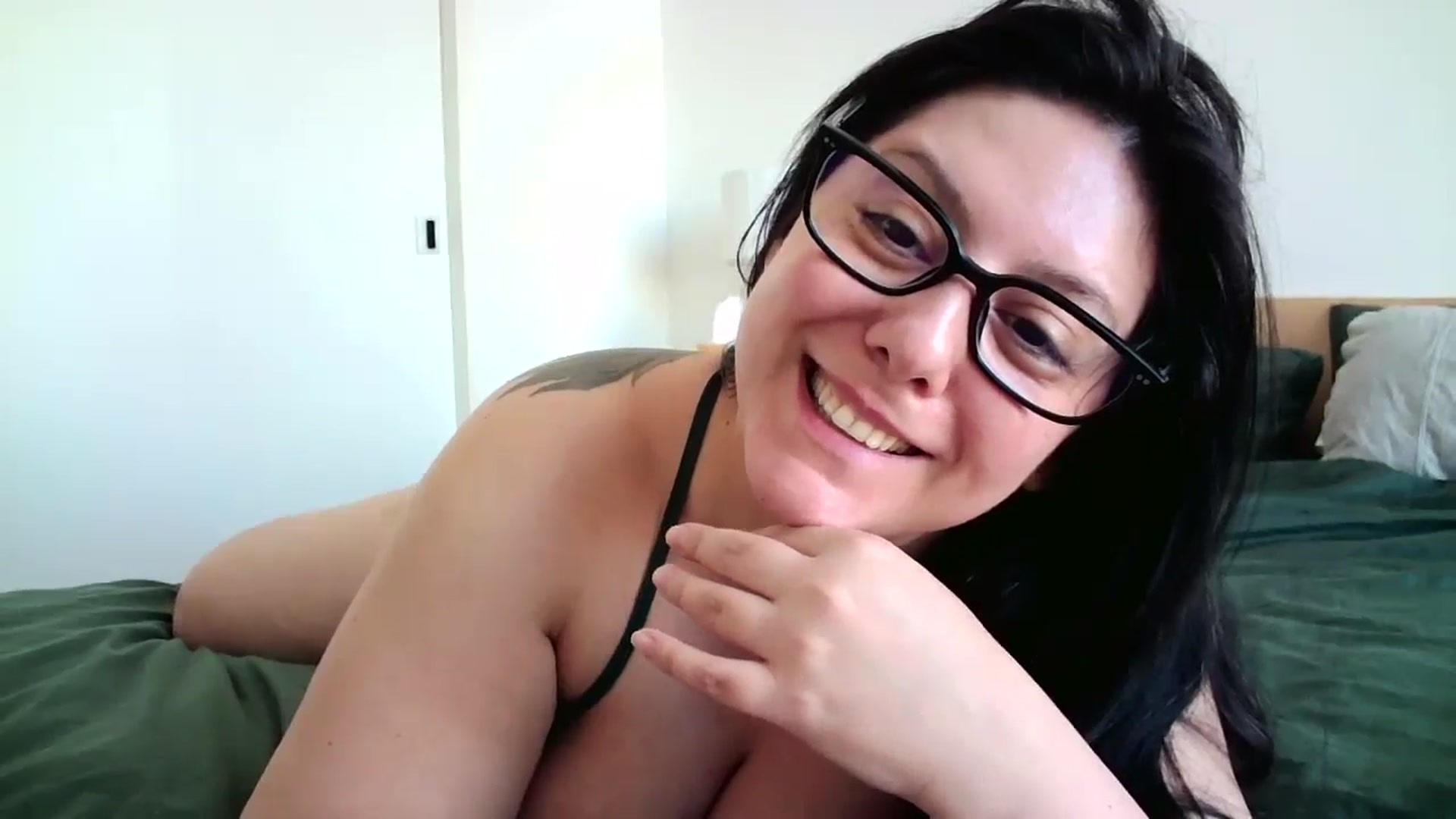 Gallery image thumbnail from SILKYWOMAN's myfreecams stream on, 01/22/2025, 16:40 image 9 of 20