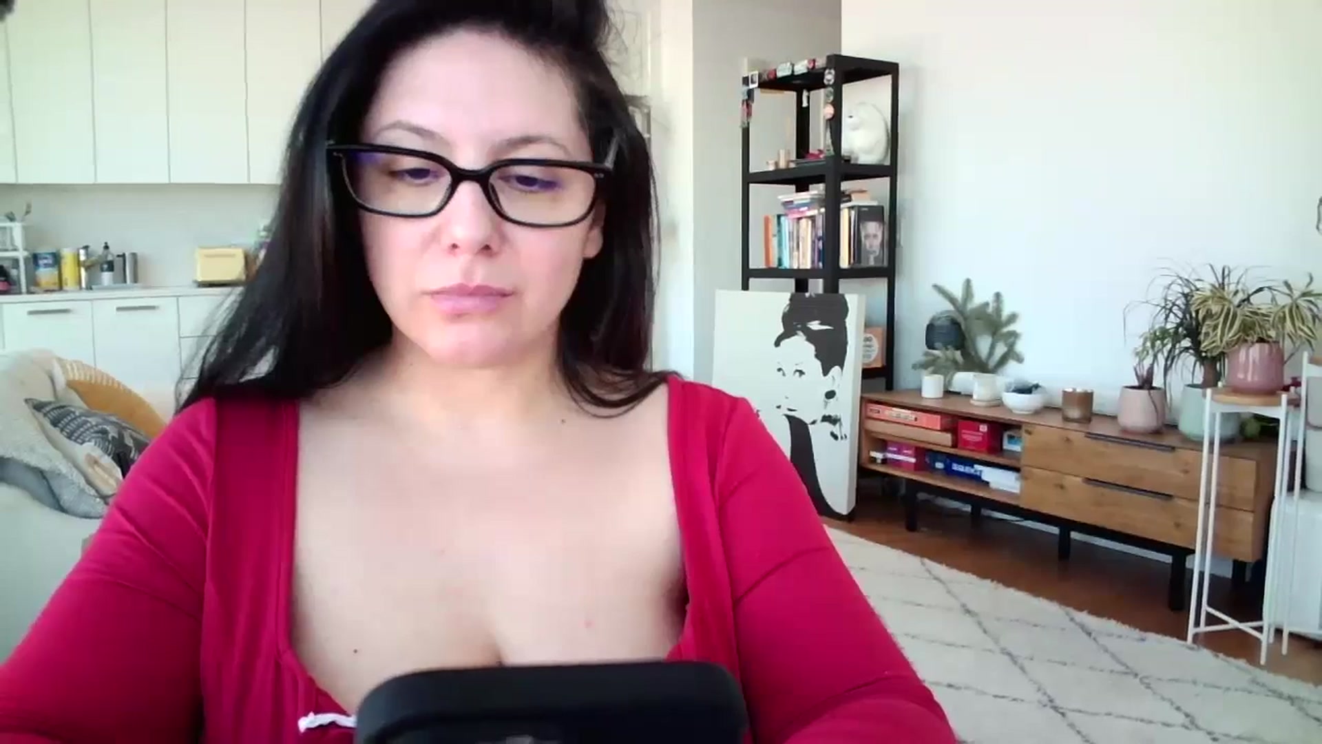 Gallery image thumbnail from SILKYWOMAN's myfreecams stream on, 01/22/2025, 18:03 image 14 of 20