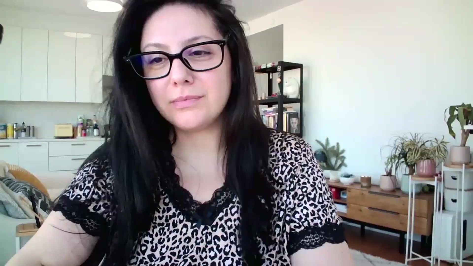 Gallery image thumbnail from SILKYWOMAN's myfreecams stream on, 01/22/2025, 19:01 image 13 of 20
