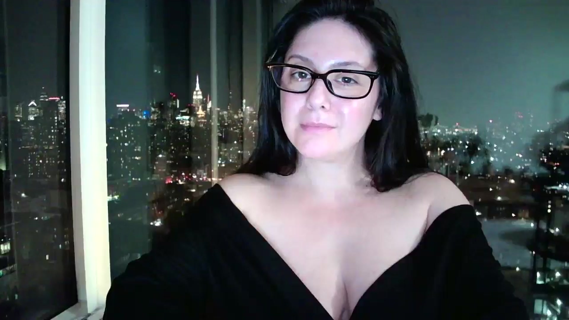 Gallery image thumbnail from SILKYWOMAN's myfreecams stream on, 01/23/2025, 23:28 image 14 of 20