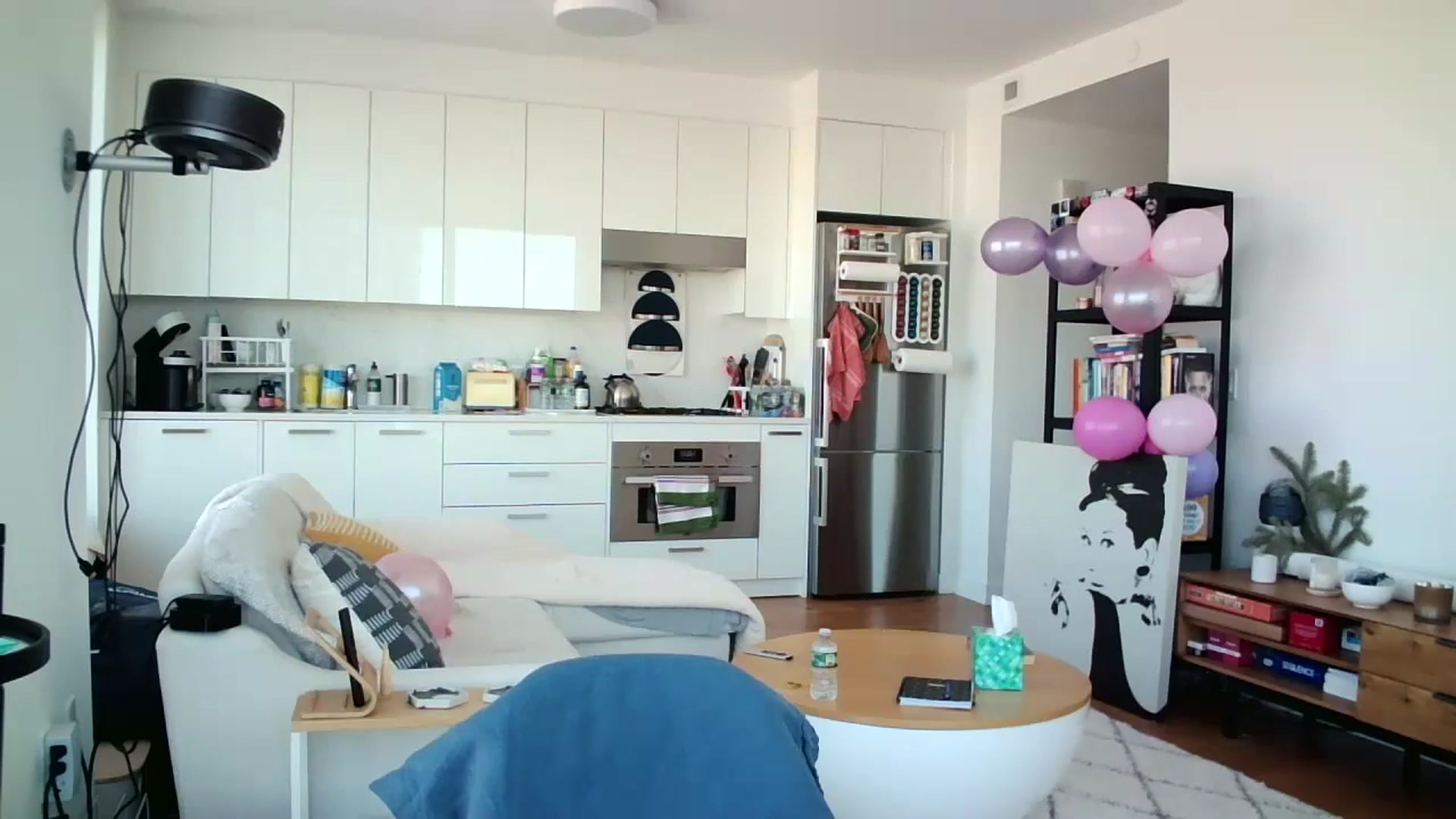 Gallery image thumbnail from SILKYWOMAN's myfreecams stream on, 01/24/2025, 17:51 image 17 of 20