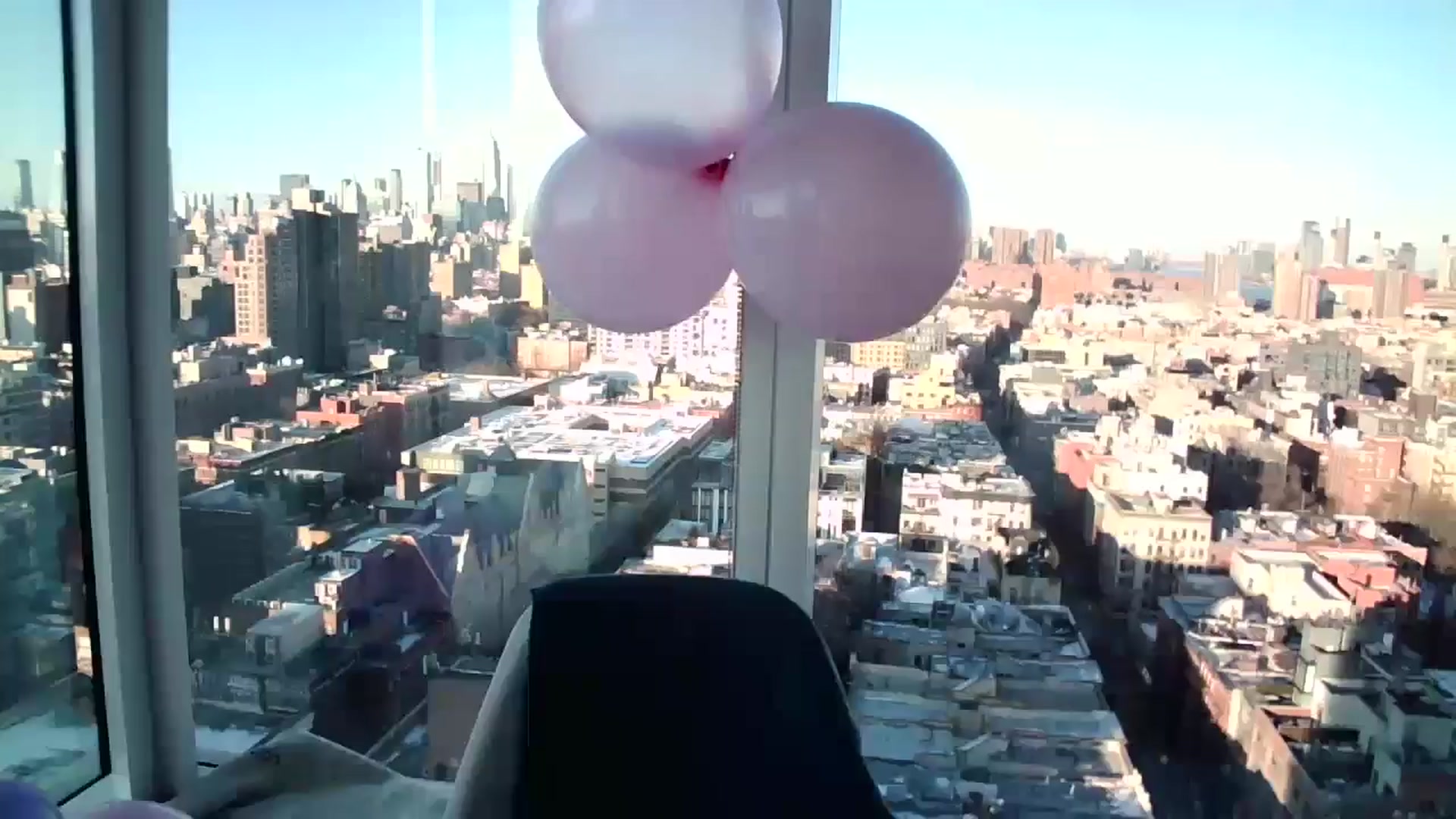 Gallery image thumbnail from SILKYWOMAN's myfreecams stream on, 01/24/2025, 20:57 image 17 of 20