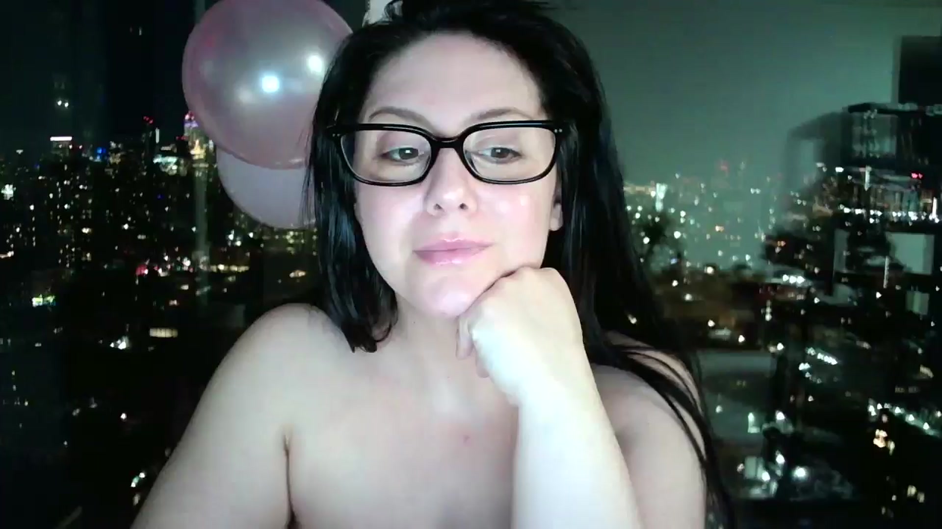 Gallery image thumbnail from SILKYWOMAN's myfreecams stream on, 01/25/2025, 24:36 image 3 of 20