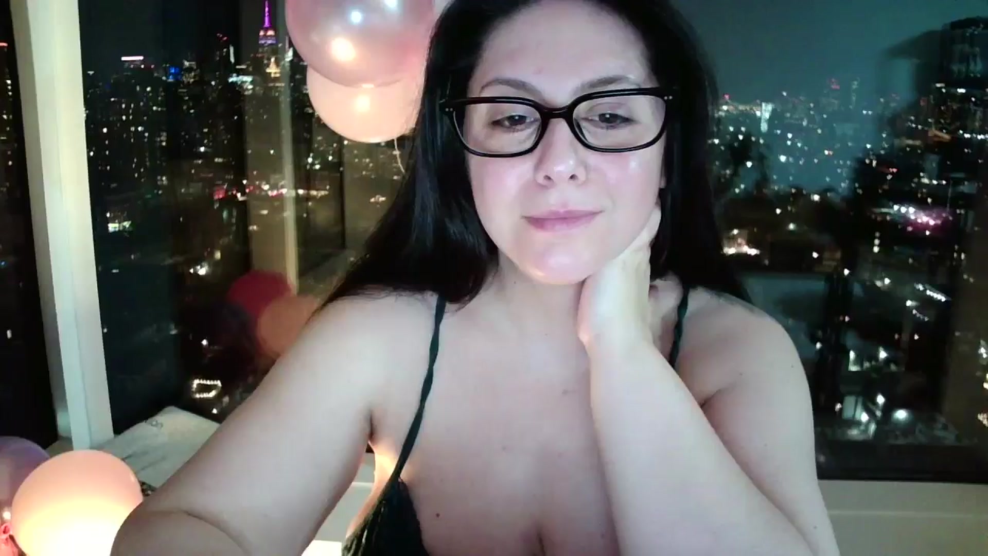 Gallery image thumbnail from SILKYWOMAN's myfreecams stream on, 01/25/2025, 04:01 image 1 of 20