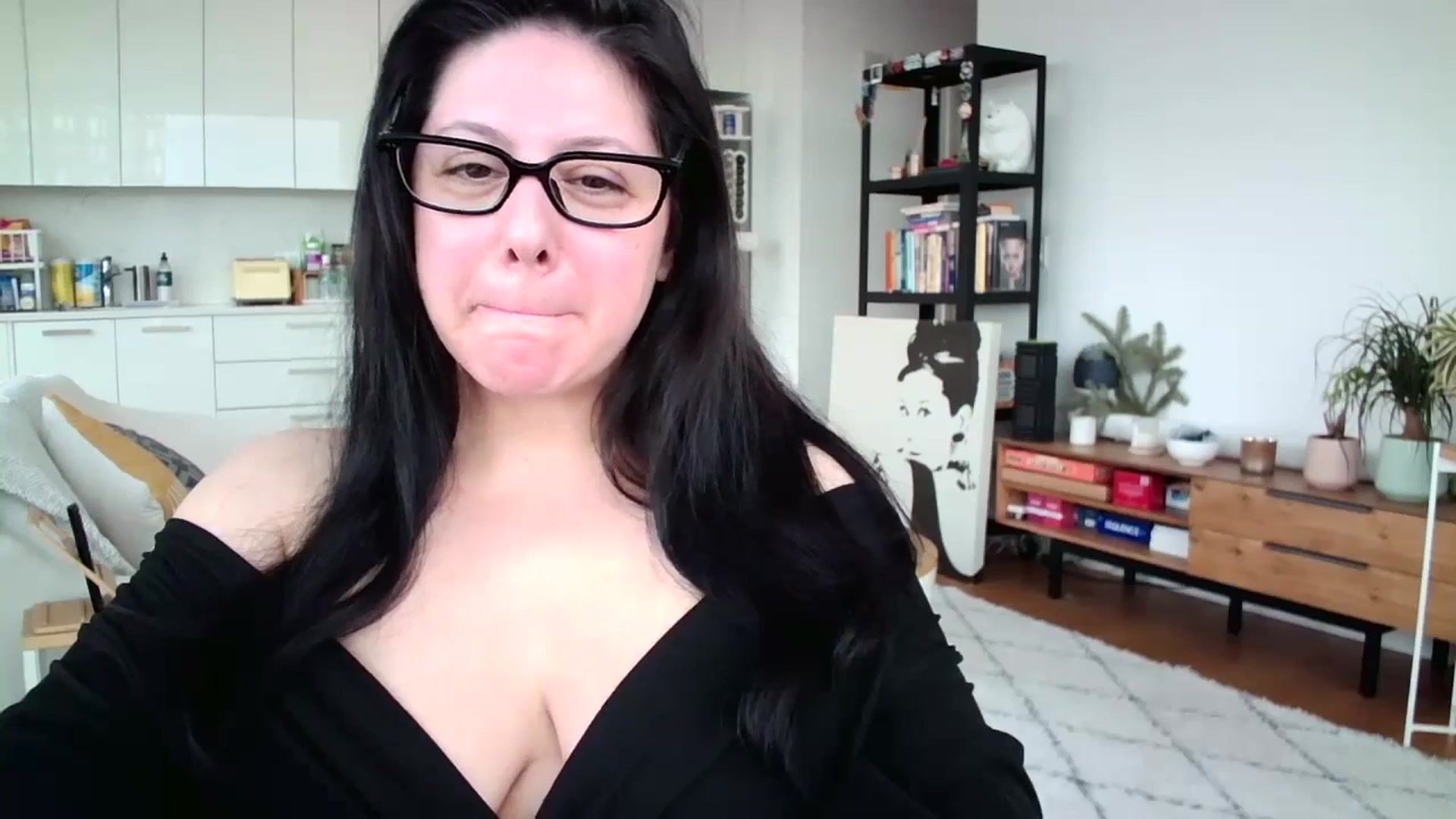 Gallery image thumbnail from SILKYWOMAN's myfreecams stream on, 01/28/2025, 15:48 image 16 of 20