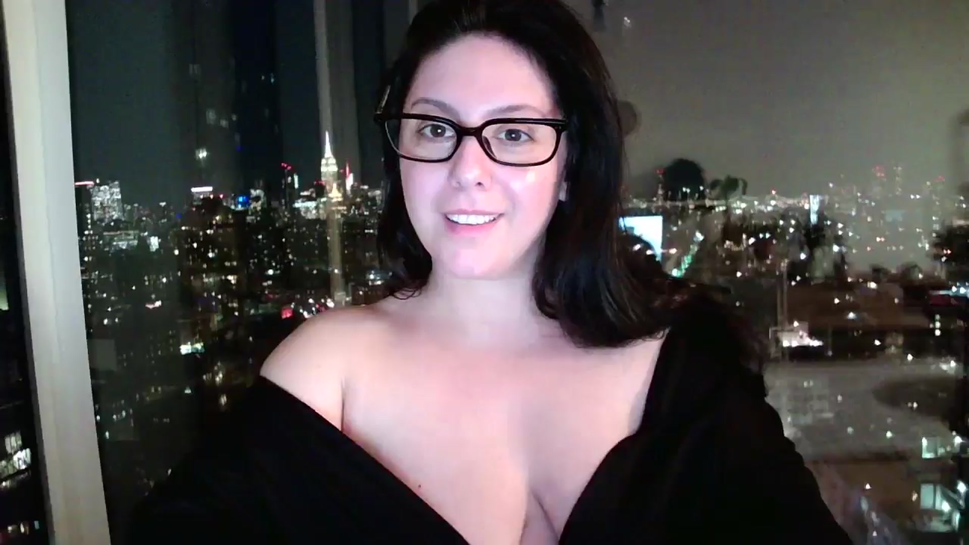 Gallery image thumbnail from SILKYWOMAN's myfreecams stream on, 01/30/2025, 22:57 image 18 of 20