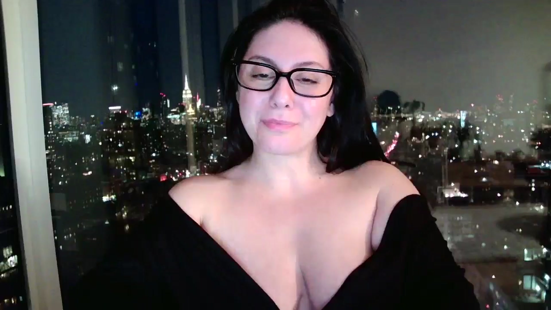 Gallery image thumbnail from SILKYWOMAN's myfreecams stream on, 01/30/2025, 22:57 image 13 of 20