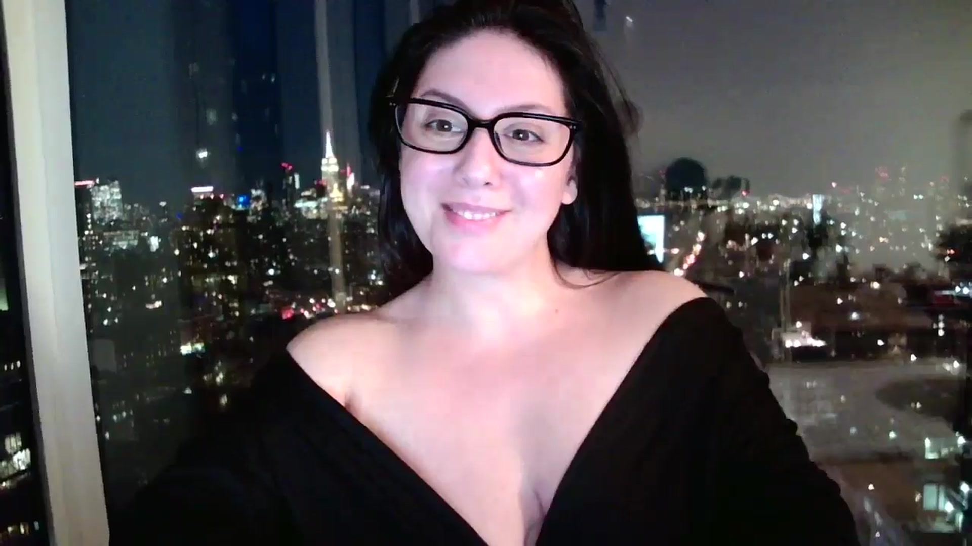 Gallery image thumbnail from SILKYWOMAN's myfreecams stream on, 01/30/2025, 22:57 image 11 of 20
