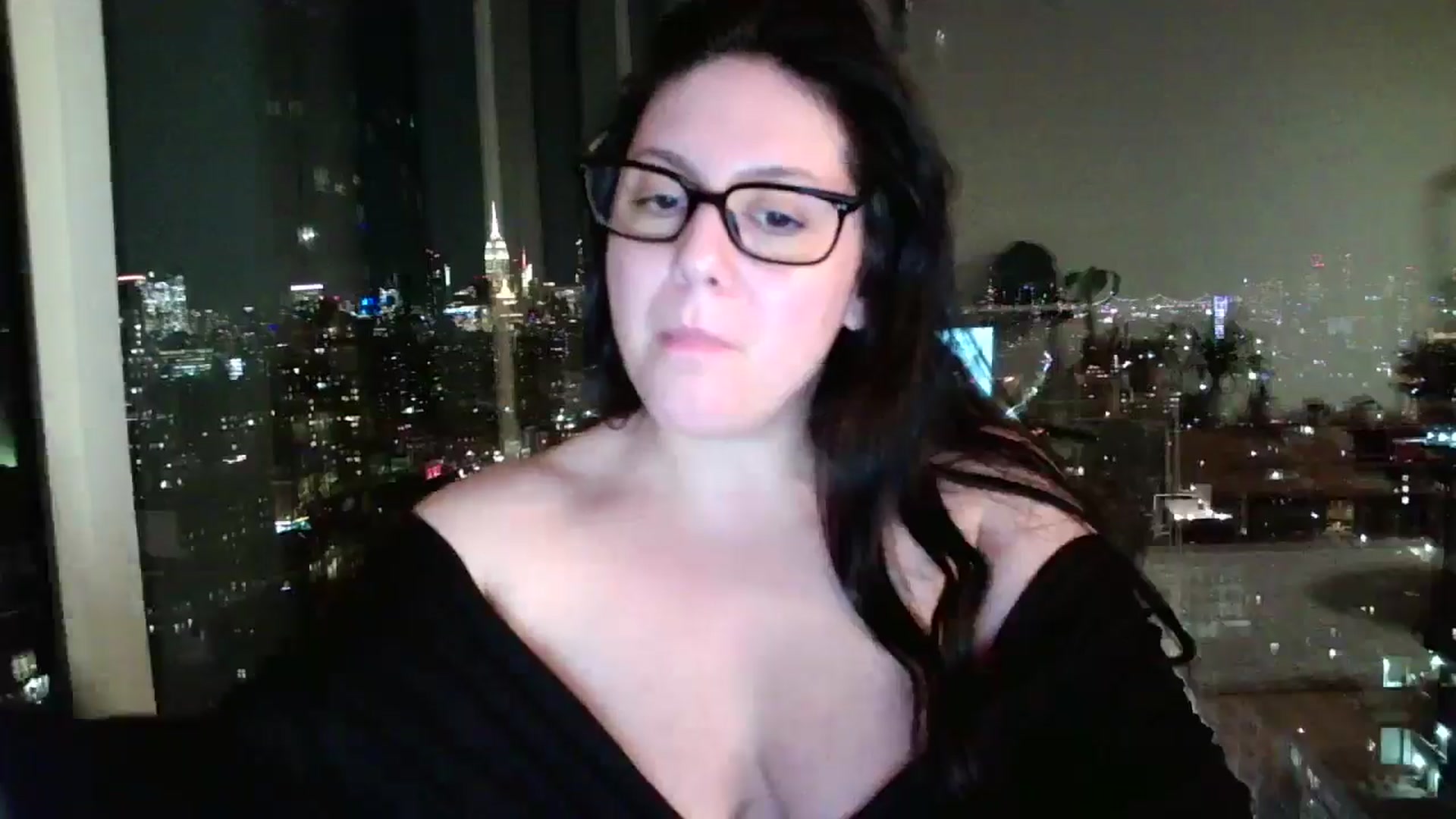 Gallery image thumbnail from SILKYWOMAN's myfreecams stream on, 01/31/2025, 24:14 image 5 of 20