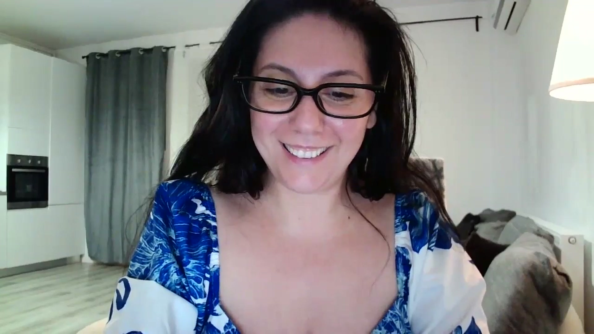 Gallery image thumbnail from SILKYWOMAN's myfreecams stream on, 05/01/2025, 21:09 image 14 of 20