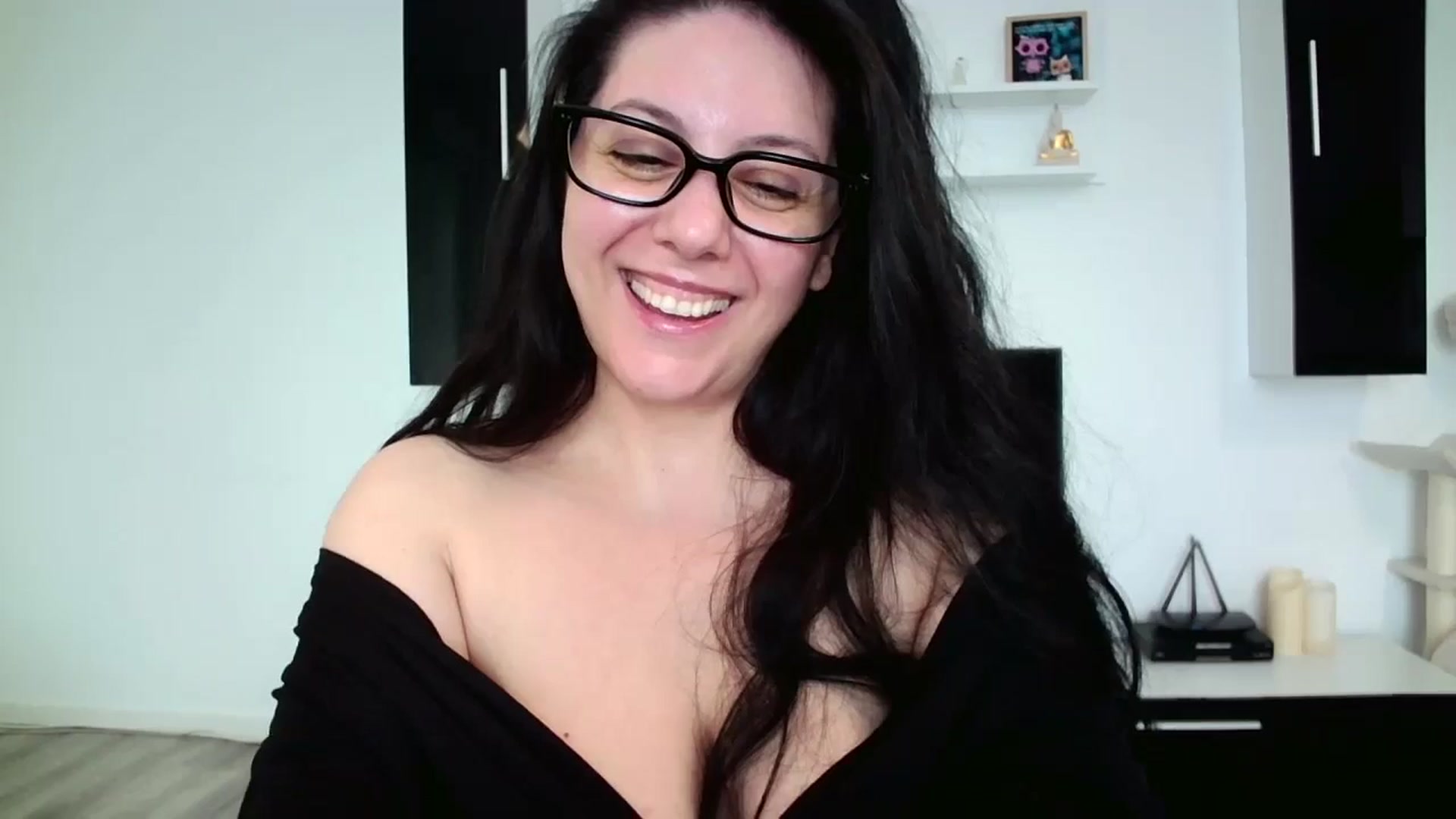 Gallery image thumbnail from SILKYWOMAN's myfreecams stream on, 05/03/2025, 14:20 image 20 of 20