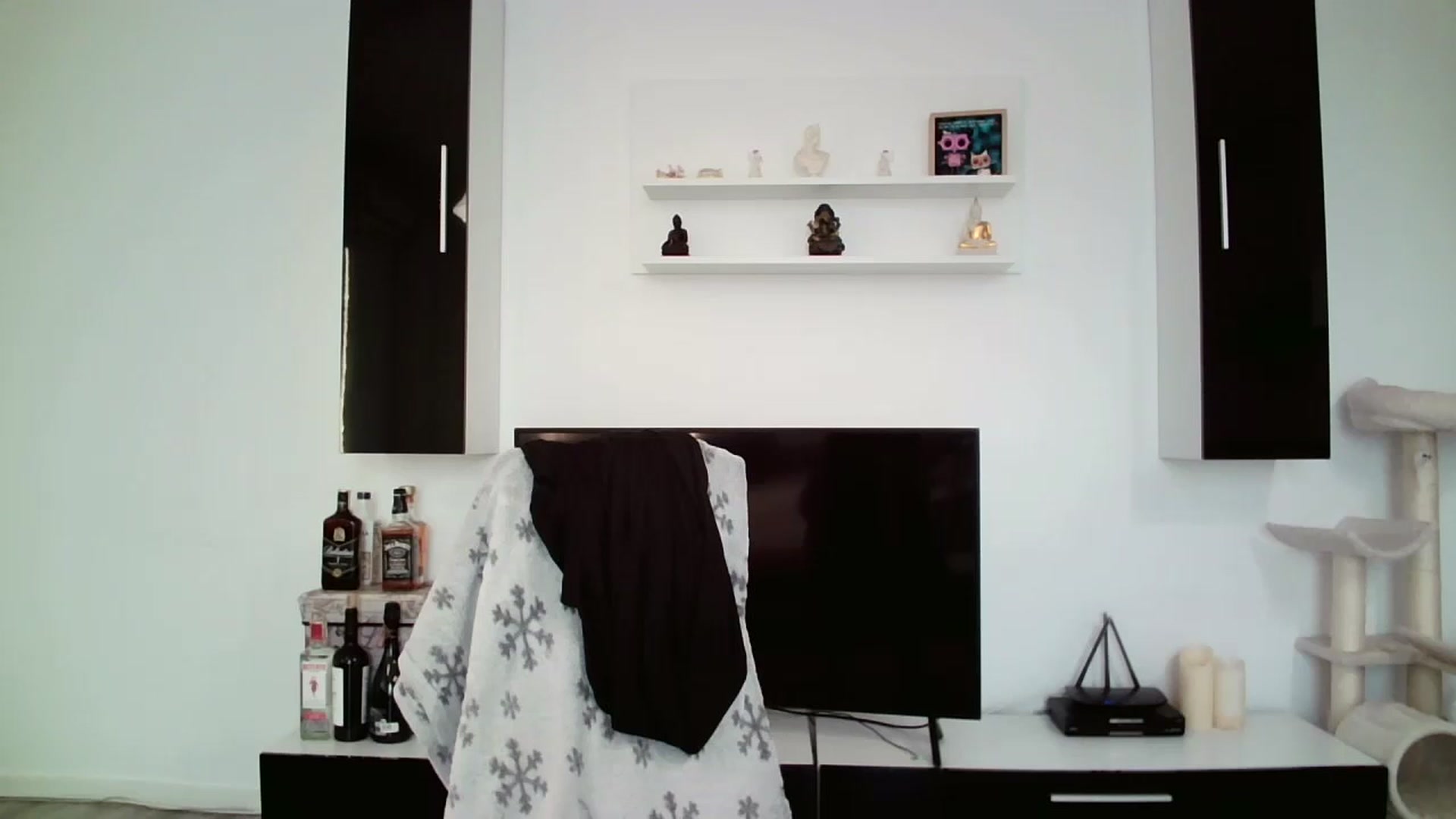 Gallery image thumbnail from SILKYWOMAN's myfreecams stream on, 05/03/2025, 16:45 image 19 of 20