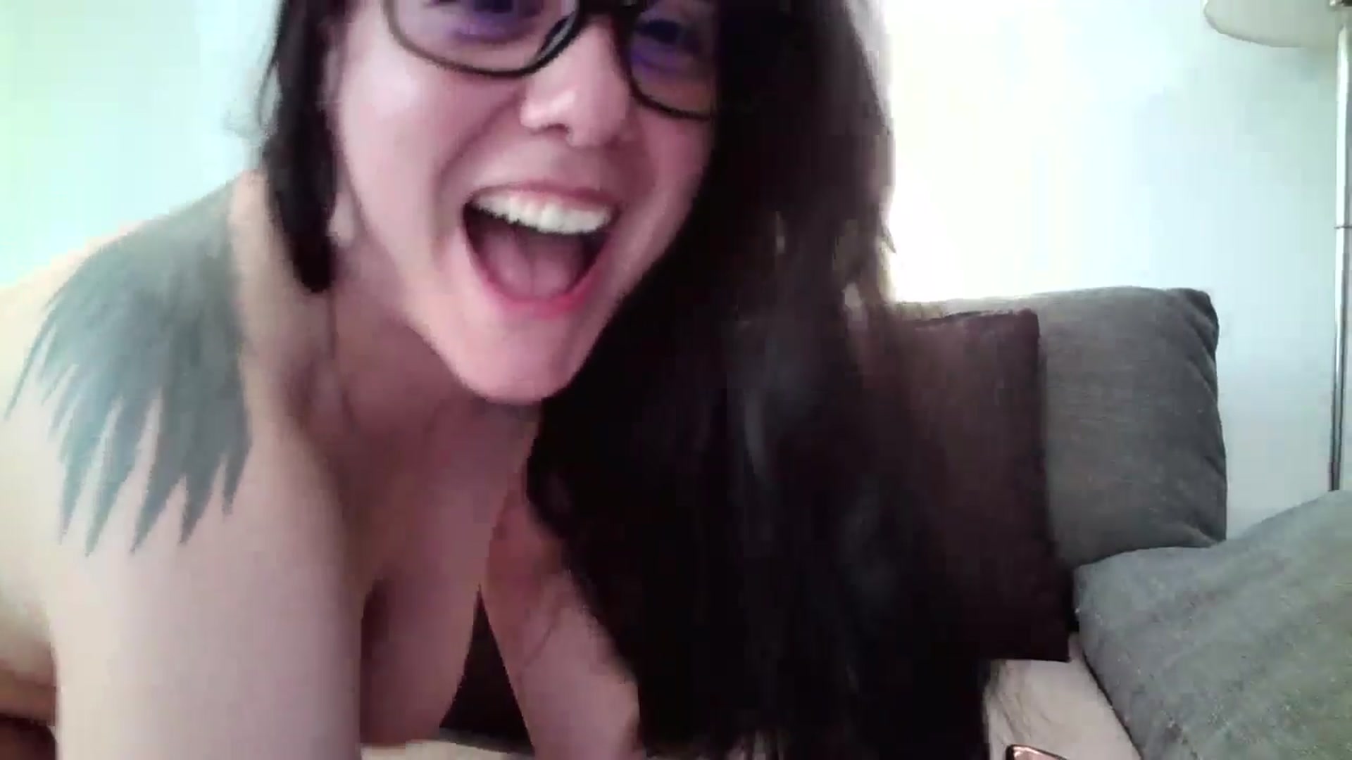 Gallery image thumbnail from SILKYWOMAN's myfreecams stream on, 05/03/2025, 16:45 image 8 of 20