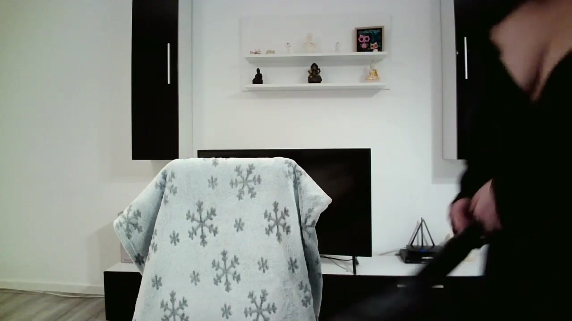 Gallery image thumbnail from SILKYWOMAN's myfreecams stream on, 05/07/2025, 18:21 image 3 of 20