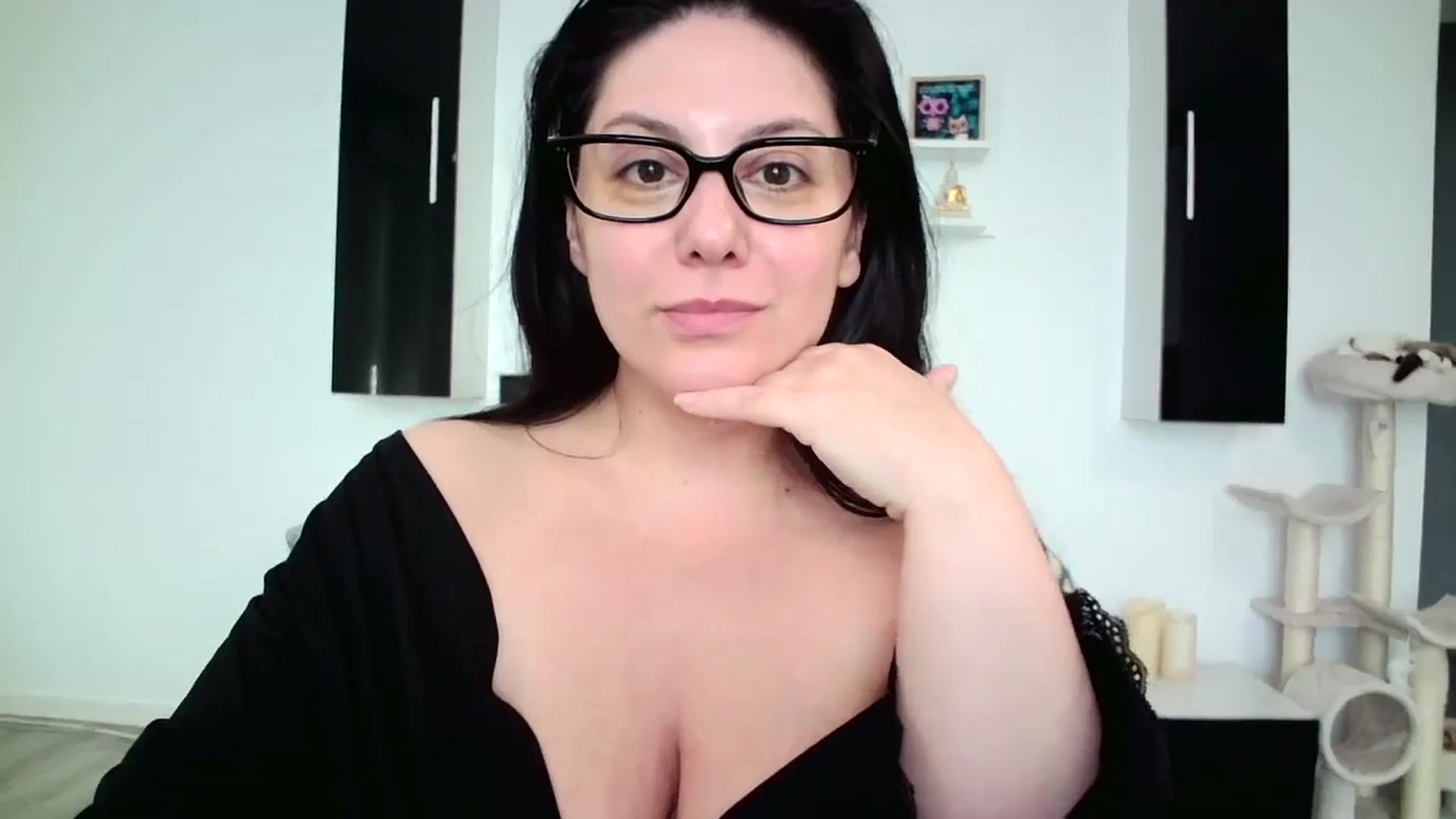 Gallery image thumbnail from SILKYWOMAN's myfreecams stream on, 05/08/2025, 15:07 image 15 of 20