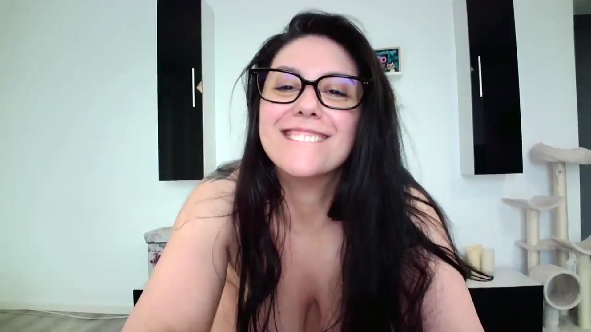 Gallery image thumbnail from SILKYWOMAN's myfreecams stream on, 05/11/2025, 14:15 image 18 of 20
