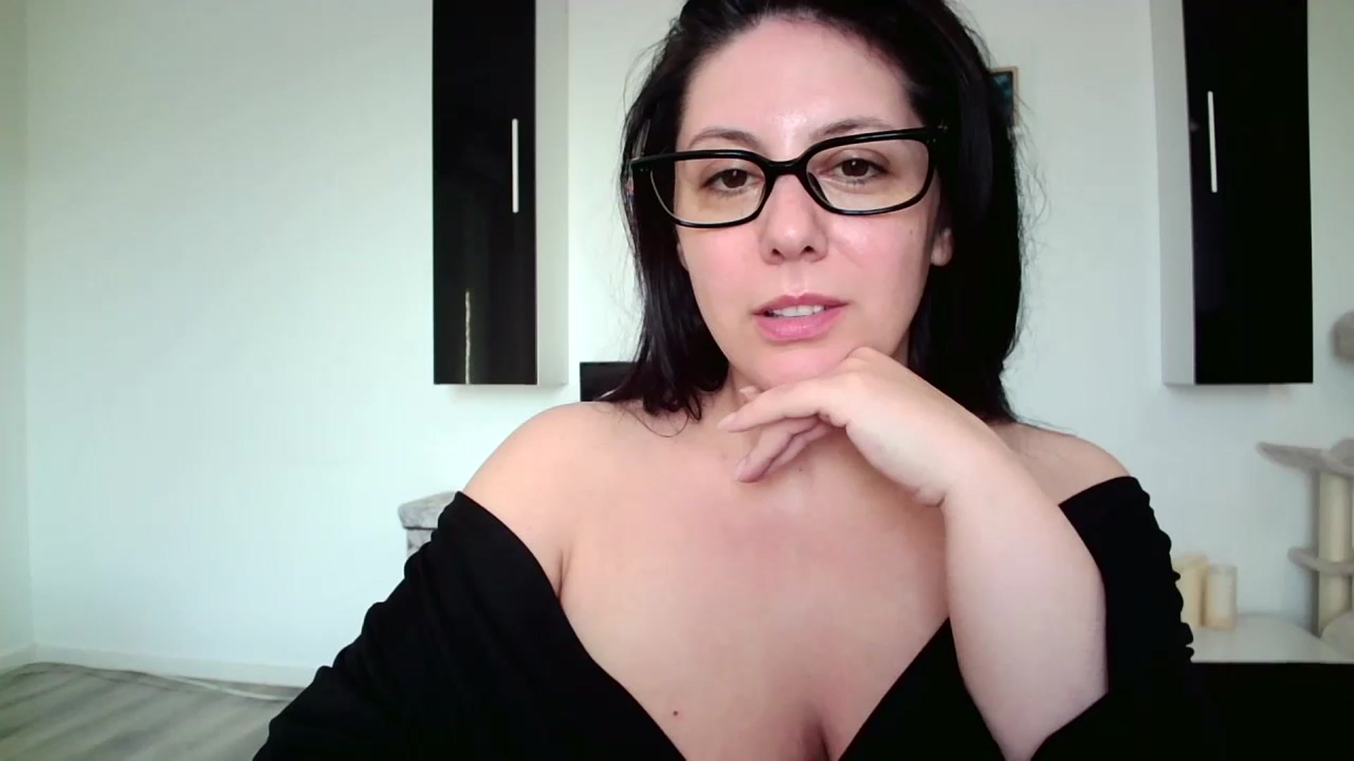 Gallery image thumbnail from SILKYWOMAN's myfreecams stream on, 05/11/2025, 15:41 image 16 of 20