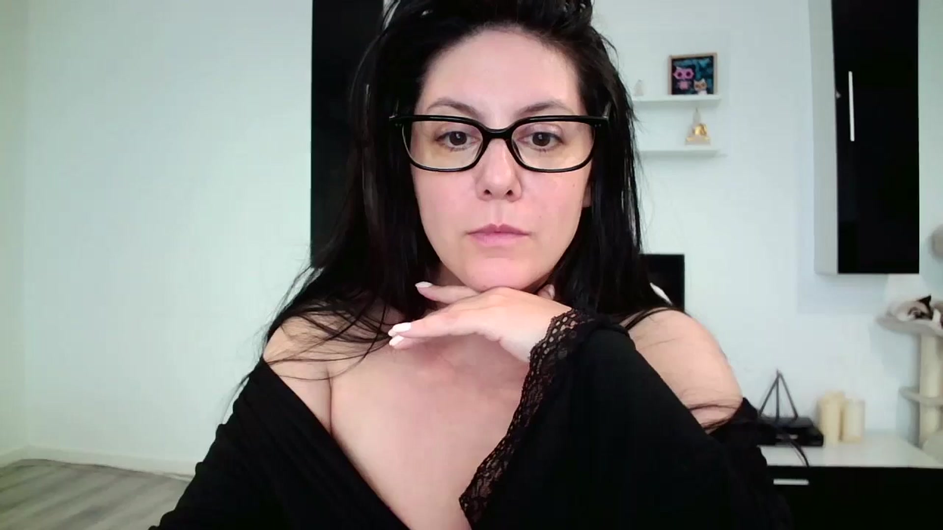Gallery image thumbnail from SILKYWOMAN's myfreecams stream on, 05/17/2025, 15:07 image 19 of 20