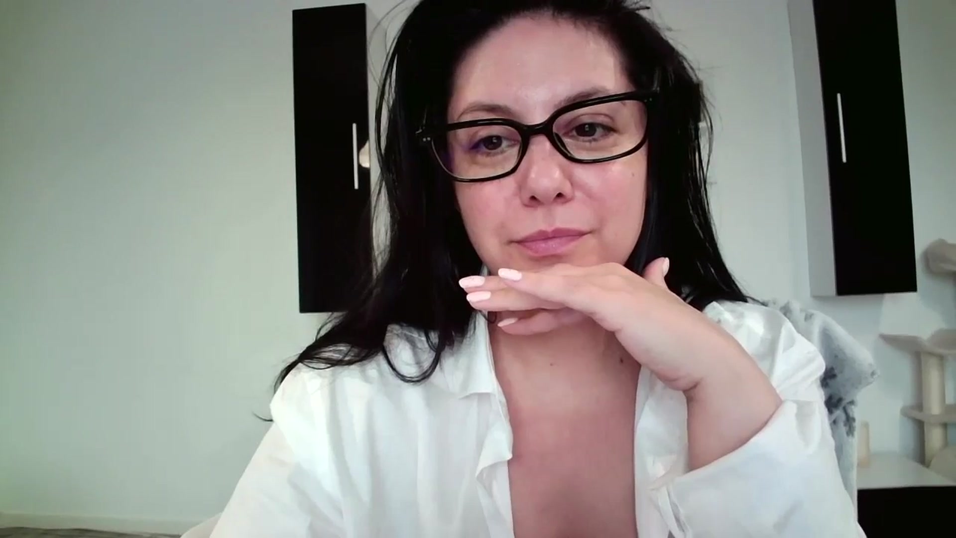 Gallery image thumbnail from SILKYWOMAN's myfreecams stream on, 05/18/2025, 17:14 image 7 of 20