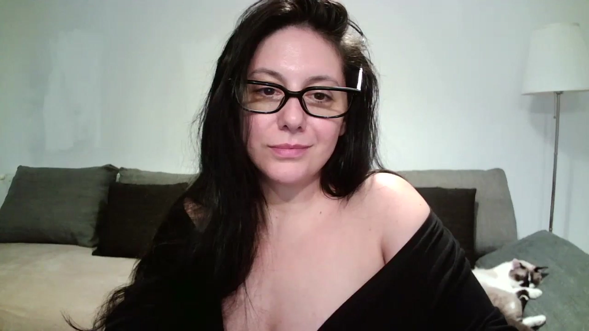 Gallery image thumbnail from SILKYWOMAN's myfreecams stream on, 05/24/2025, 18:27 image 16 of 20