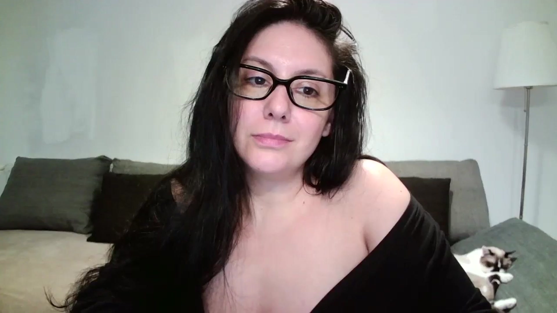 Gallery image thumbnail from SILKYWOMAN's myfreecams stream on, 05/24/2025, 18:27 image 18 of 20