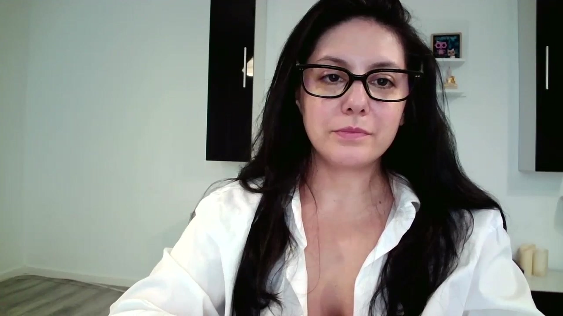 Gallery image thumbnail from SILKYWOMAN's myfreecams stream on, 05/26/2025, 16:16 image 7 of 20