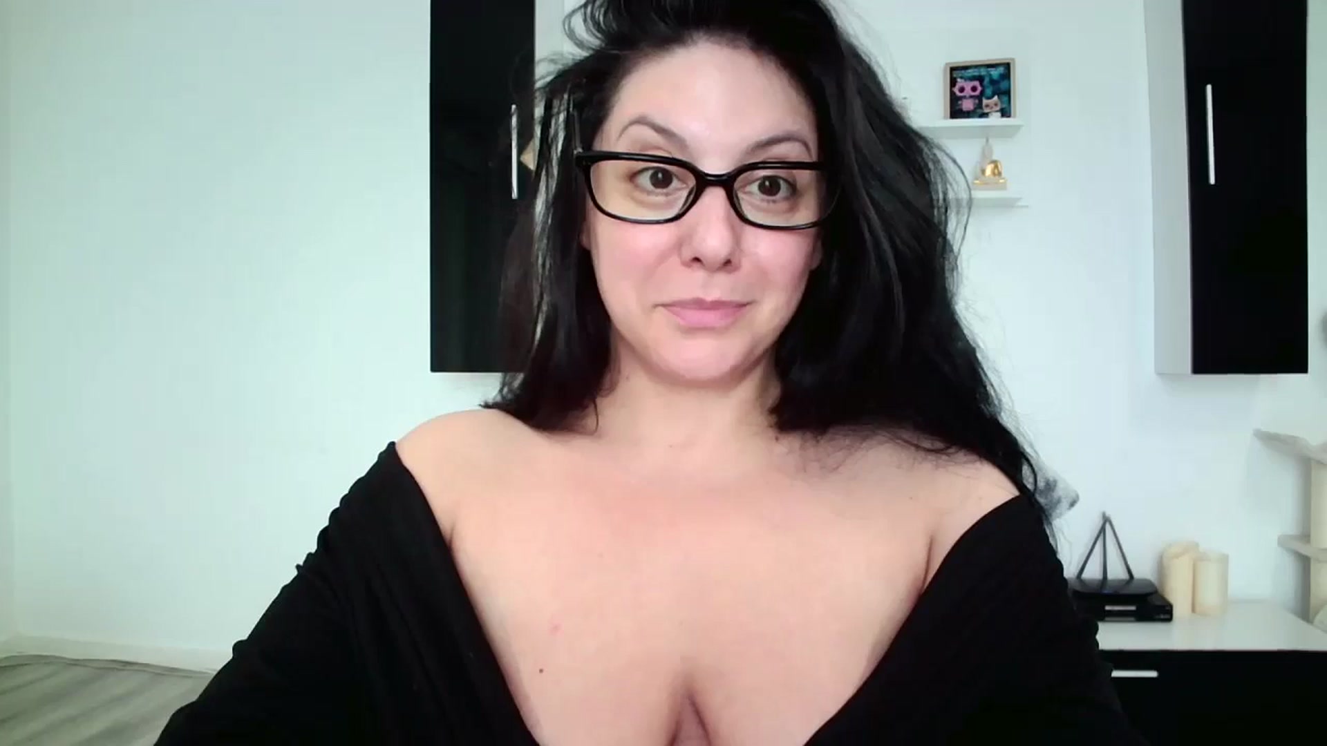 Gallery image thumbnail from SILKYWOMAN's myfreecams stream on, 05/27/2025, 13:54 image 19 of 20