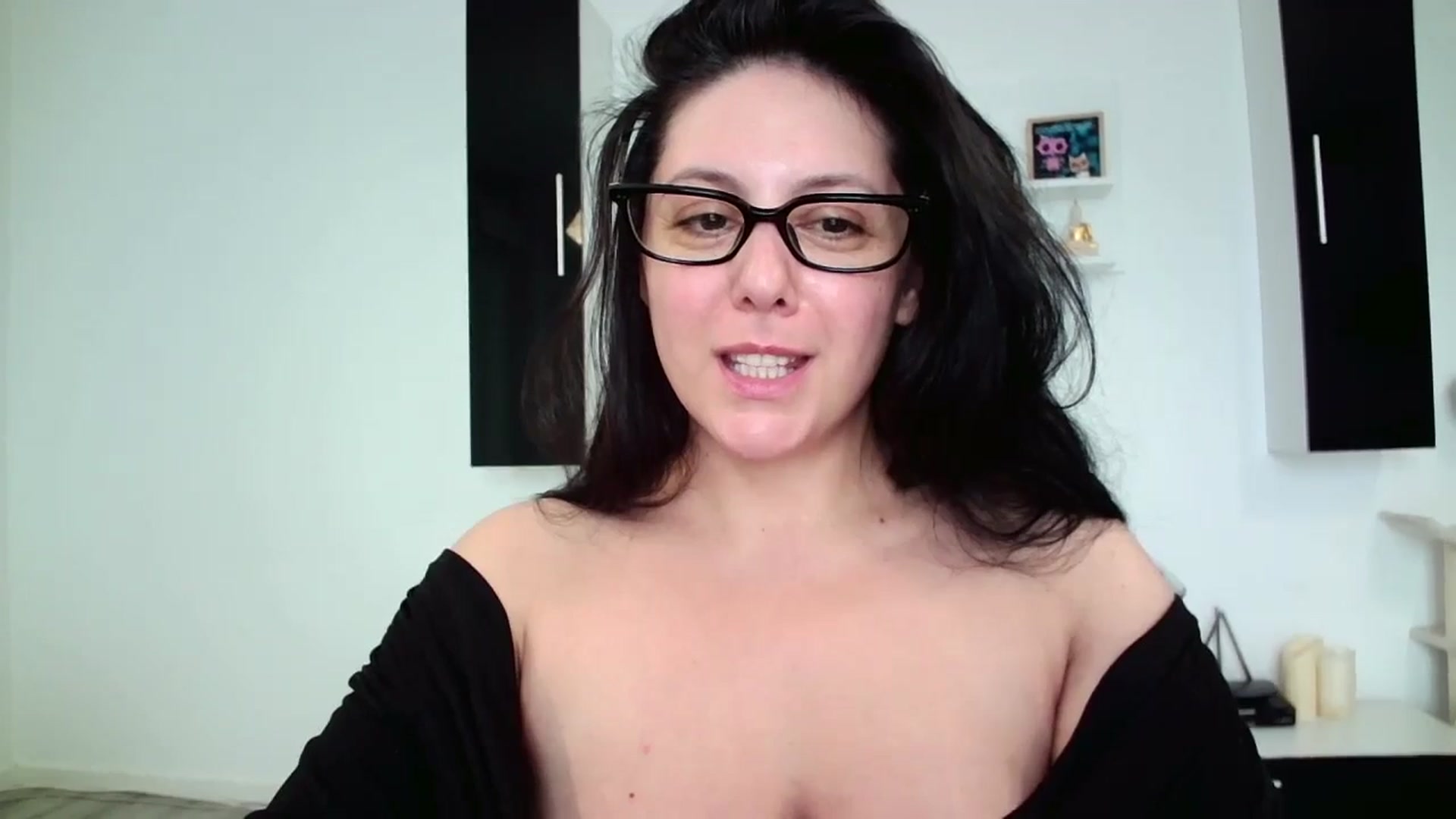 Gallery image thumbnail from SILKYWOMAN's myfreecams stream on, 05/27/2025, 13:54 image 10 of 20