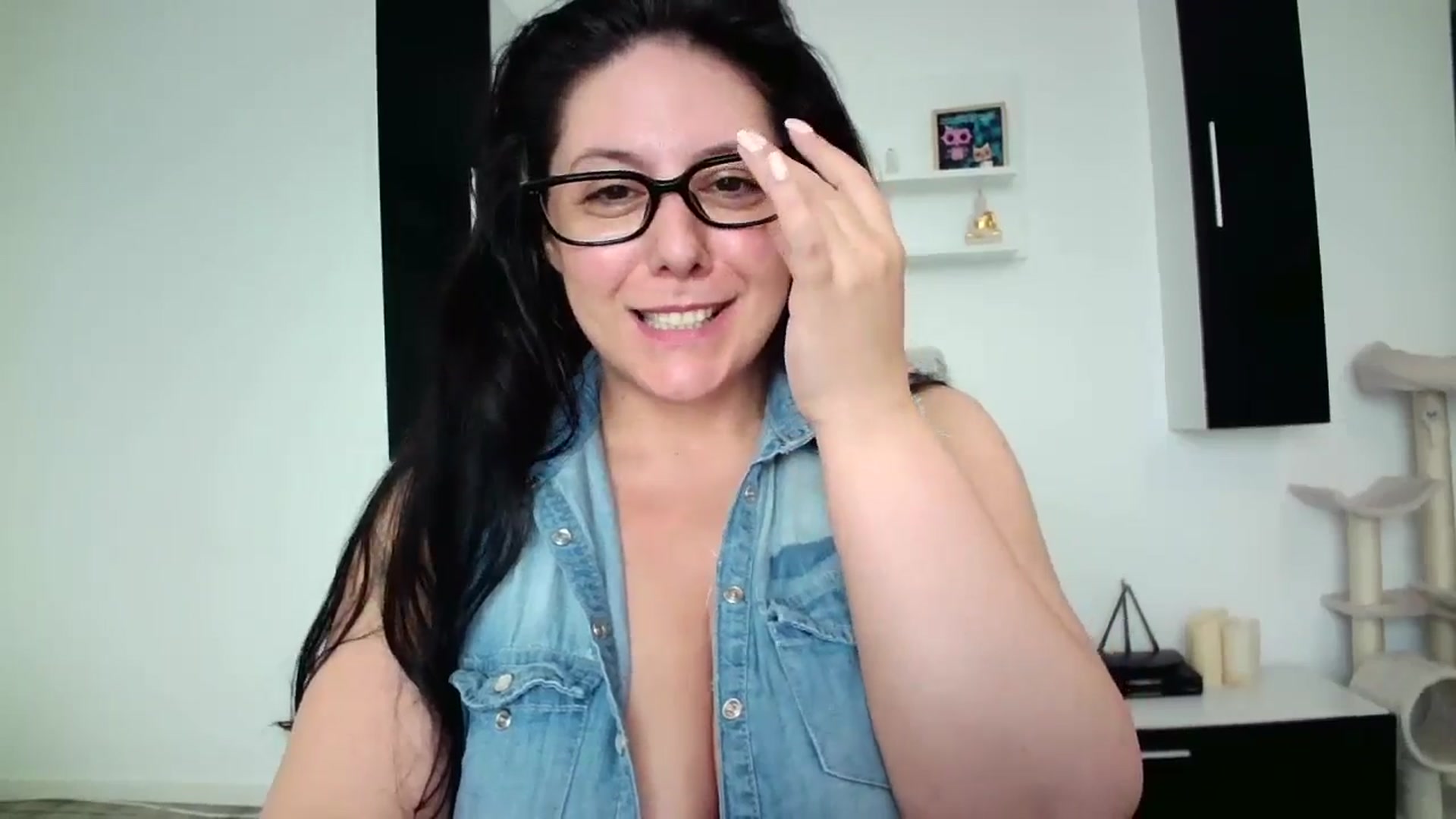 Gallery image thumbnail from SILKYWOMAN's myfreecams stream on, 06/06/2025, 12:50 image 7 of 20