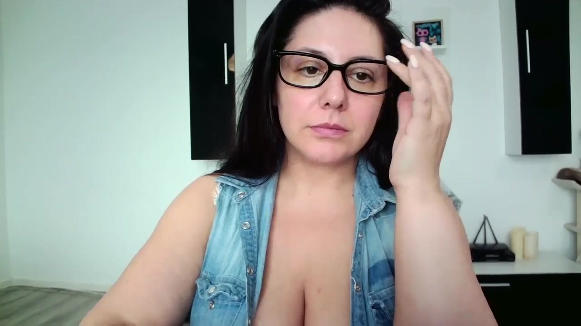Gallery image thumbnail from SILKYWOMAN's myfreecams stream on, 06/06/2025, 13:18 image 10 of 20