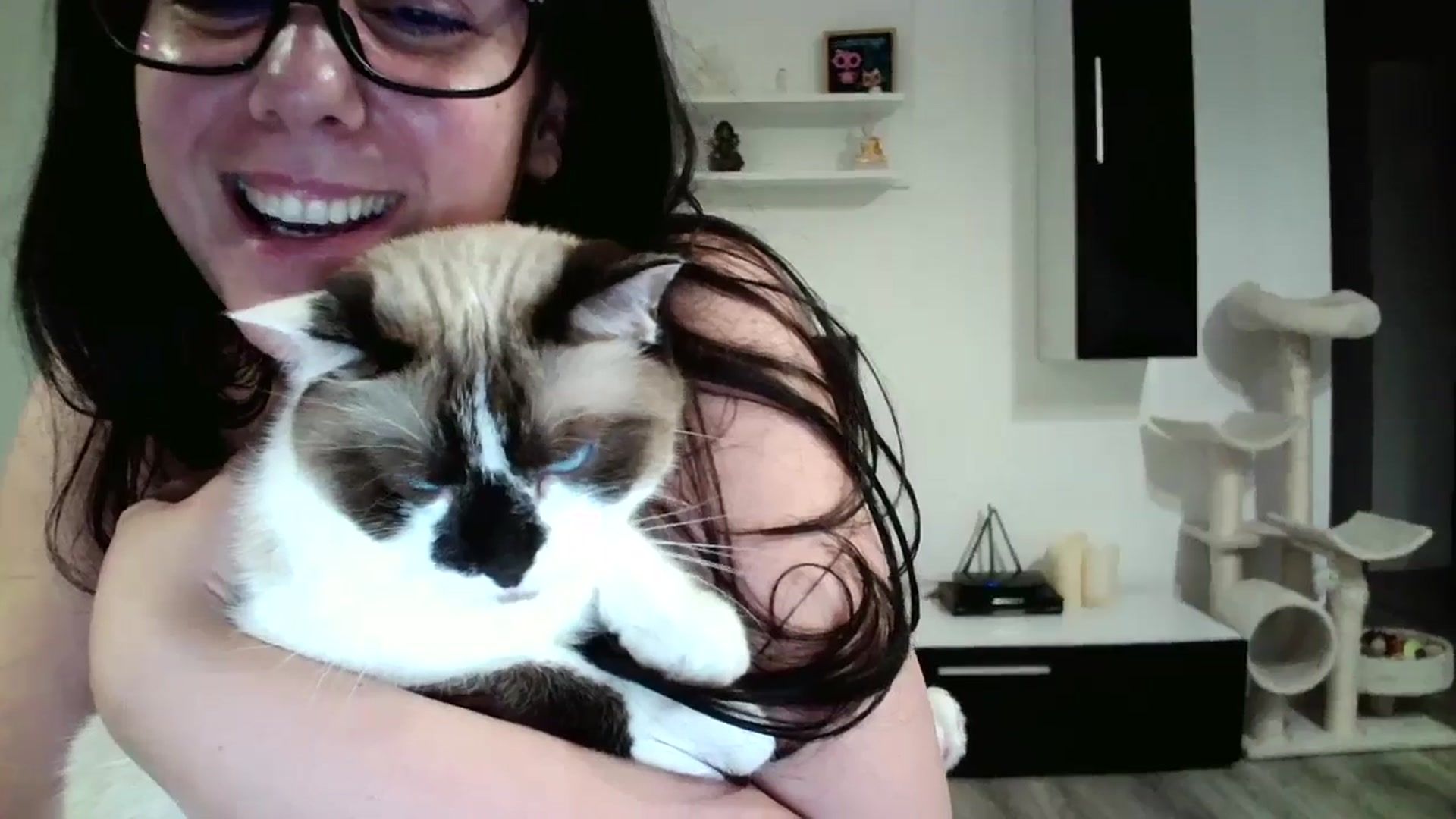 Gallery image thumbnail from SILKYWOMAN's myfreecams stream on, 06/08/2025, 19:41 image 14 of 20