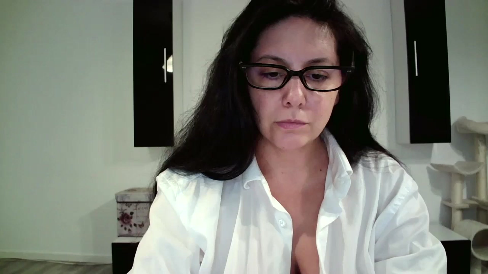 Gallery image thumbnail from SILKYWOMAN's myfreecams stream on, 06/09/2025, 19:02 image 1 of 20