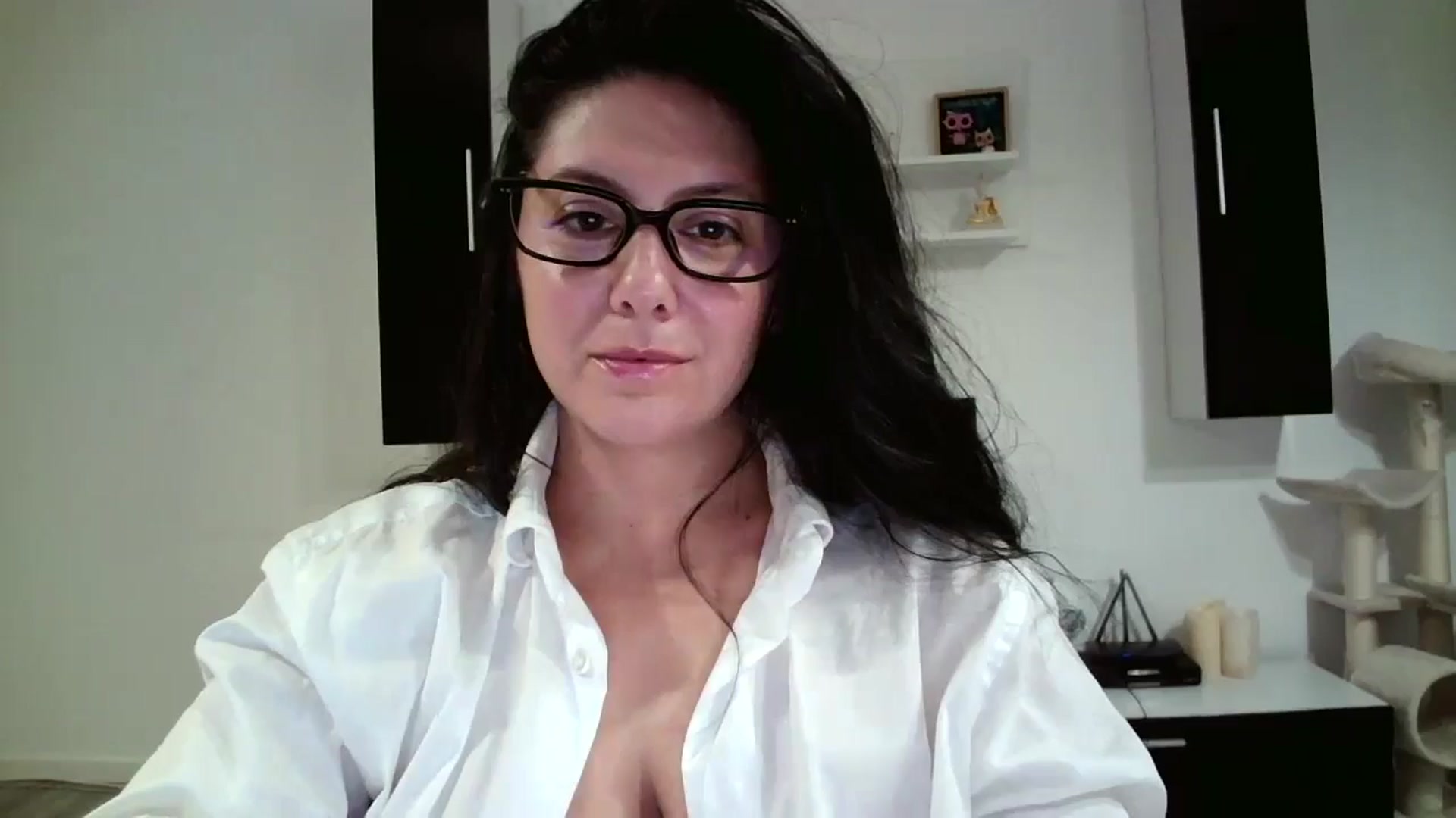 Gallery image thumbnail from SILKYWOMAN's myfreecams stream on, 06/12/2025, 19:40 image 9 of 20