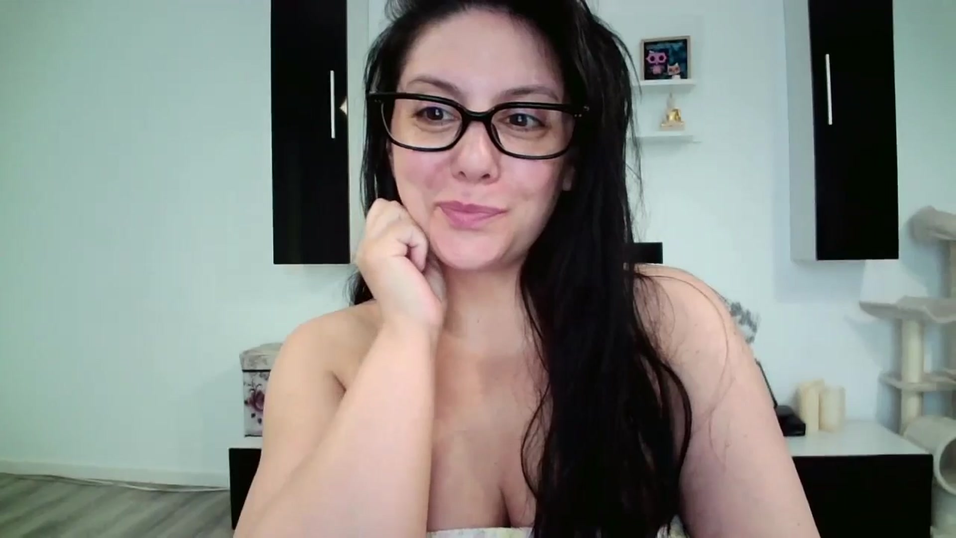 Gallery image thumbnail from SILKYWOMAN's myfreecams stream on, 06/13/2025, 17:09 image 3 of 20