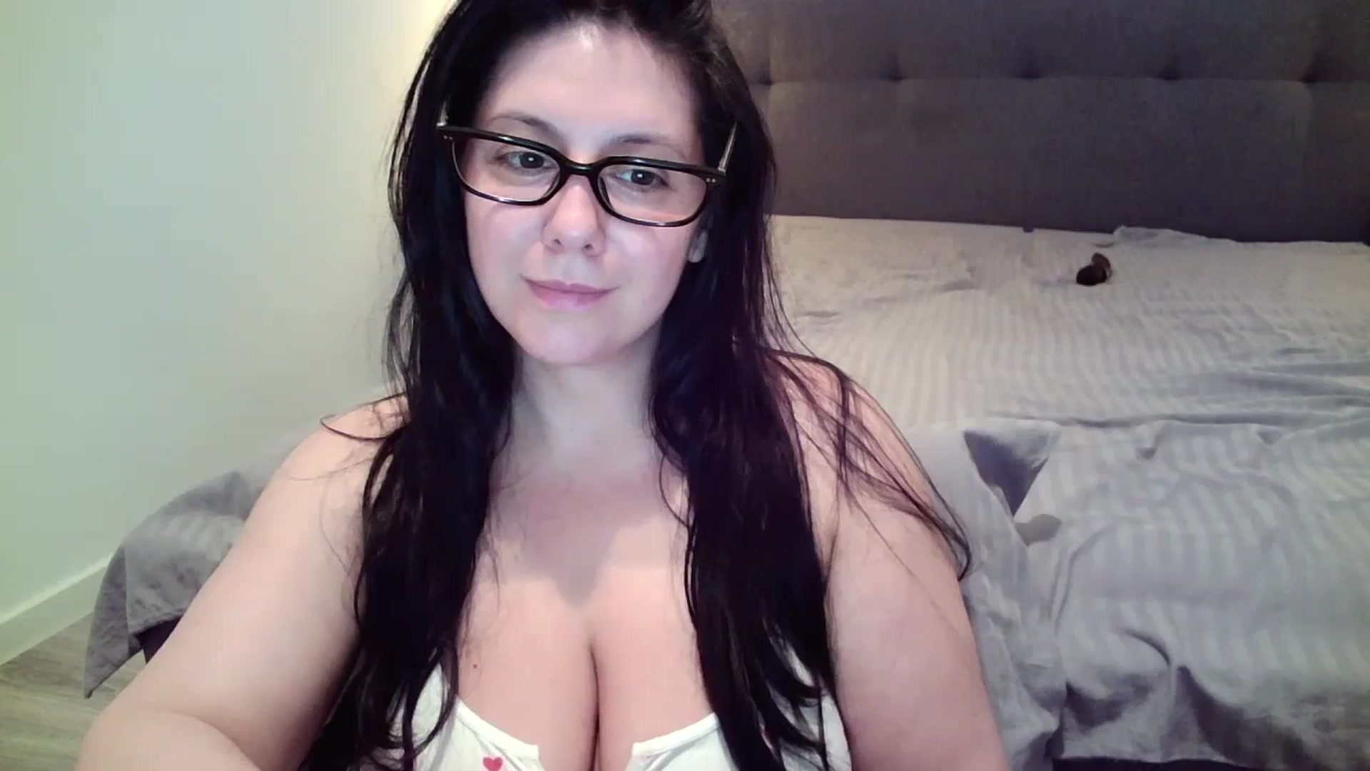 Gallery image thumbnail from SILKYWOMAN's myfreecams stream on, 06/16/2025, 14:13 image 9 of 20