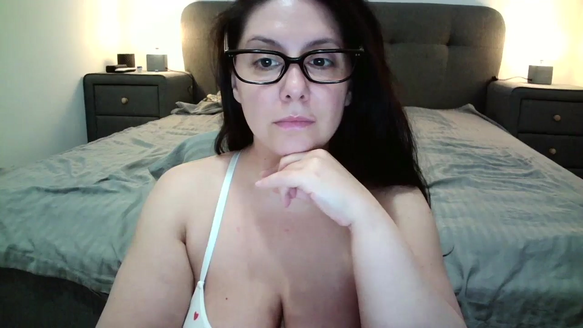Gallery image thumbnail from SILKYWOMAN's myfreecams stream on, 06/22/2025, 17:37 image 15 of 20
