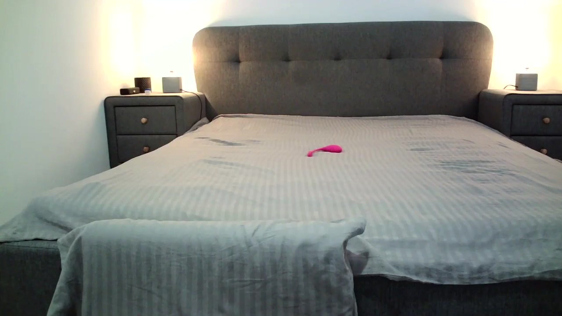 Gallery image thumbnail from SILKYWOMAN's myfreecams stream on, 06/25/2025, 11:55 image 5 of 20