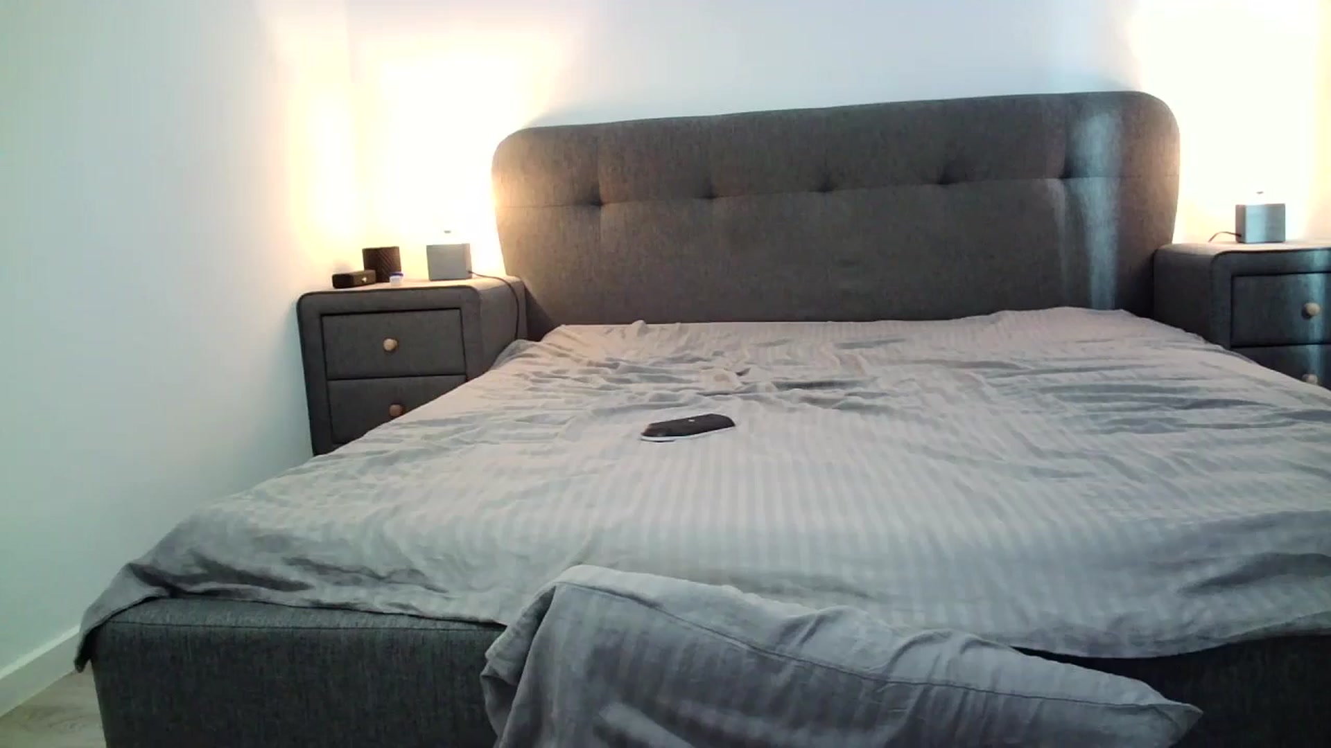 Gallery image thumbnail from SILKYWOMAN's myfreecams stream on, 06/25/2025, 16:00 image 8 of 20