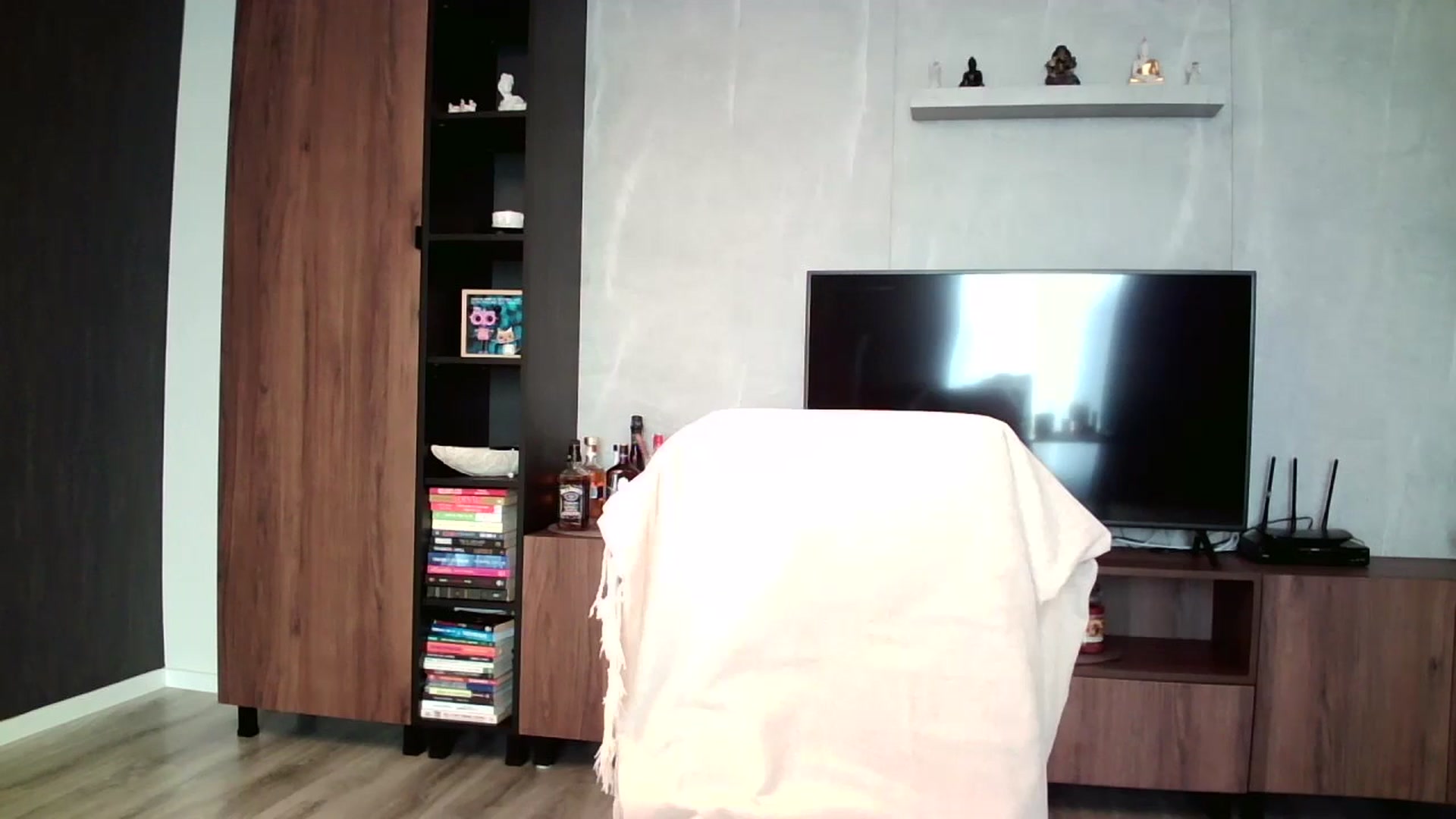 Gallery image thumbnail from SILKYWOMAN's myfreecams stream on, 07/04/2025, 18:05 image 4 of 20