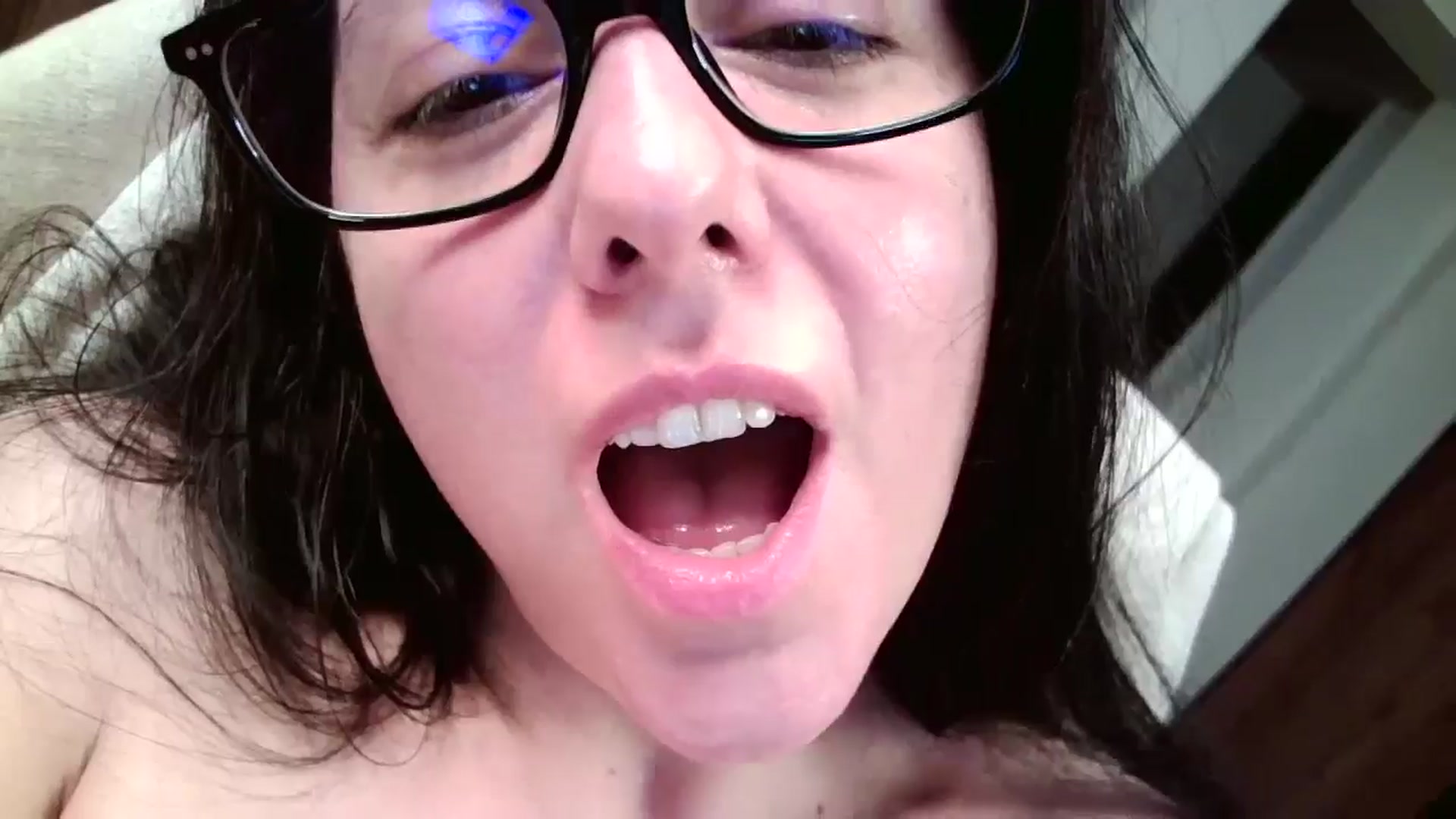 Gallery image thumbnail from SILKYWOMAN's myfreecams stream on, 07/08/2025, 22:05 image 16 of 20