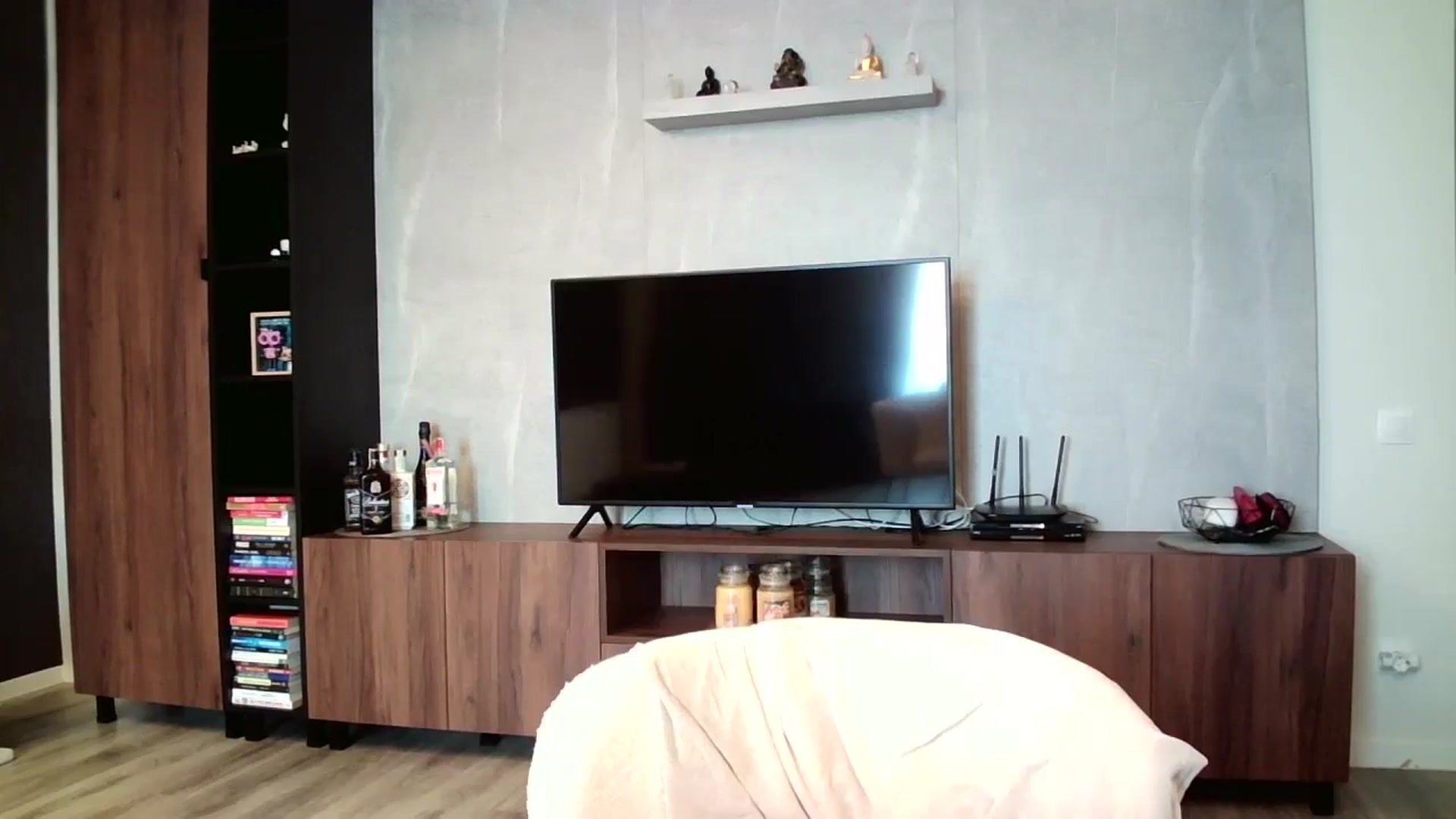 Gallery image thumbnail from SILKYWOMAN's myfreecams stream on, 07/12/2025, 11:48 image 14 of 20